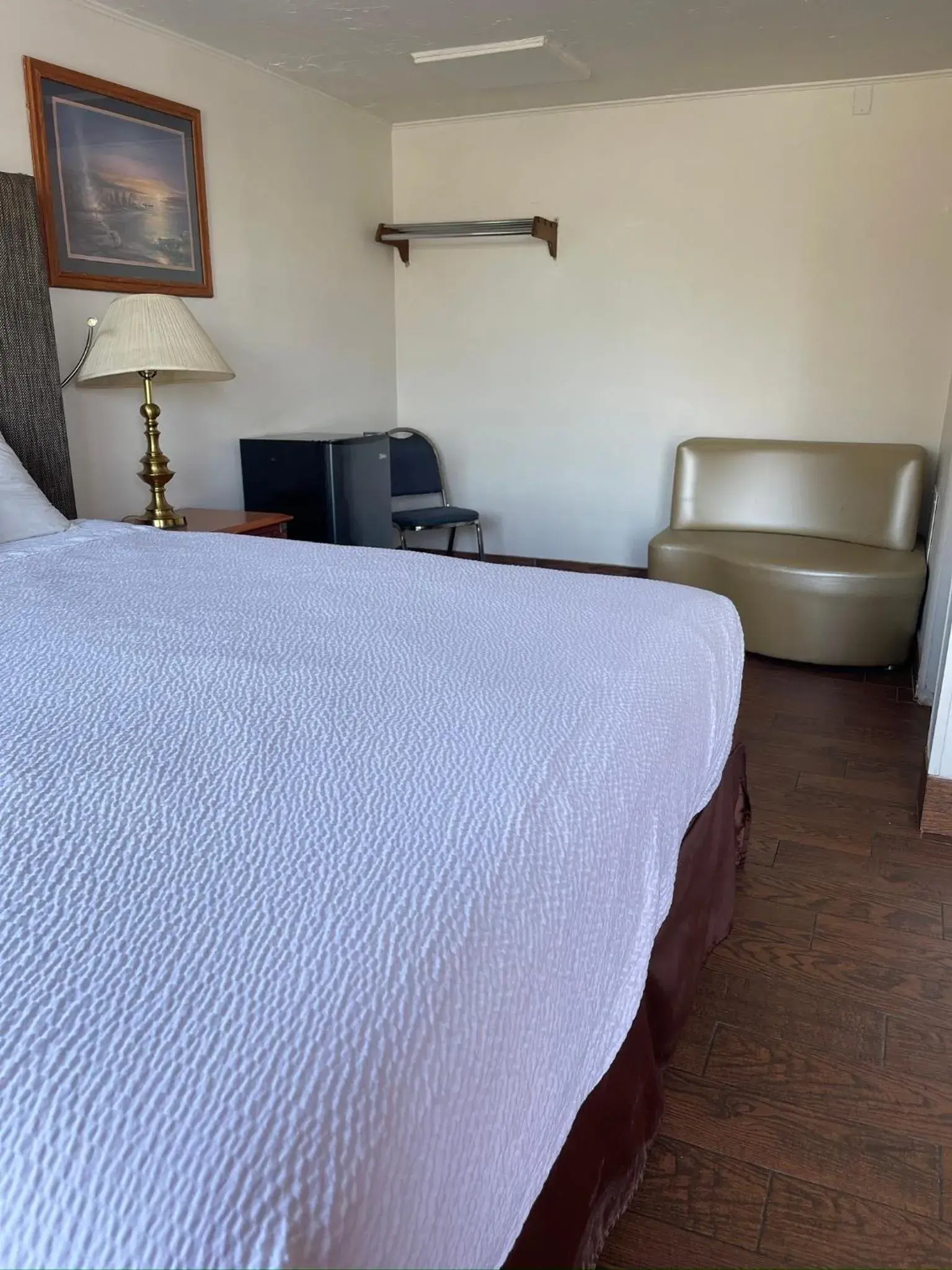 Bed in Safari Motel