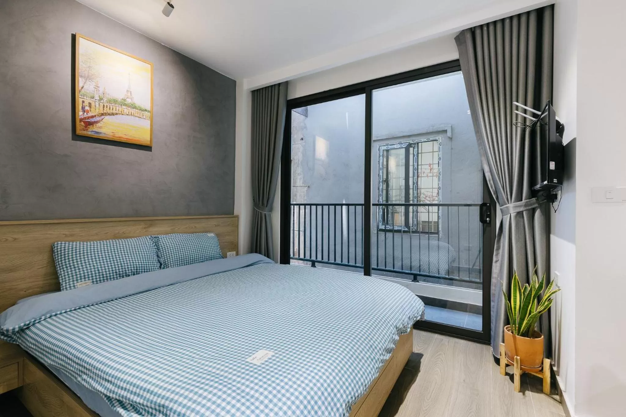 Bed in LUCK APART 8 - Hanoi Westlake Balcony Studio