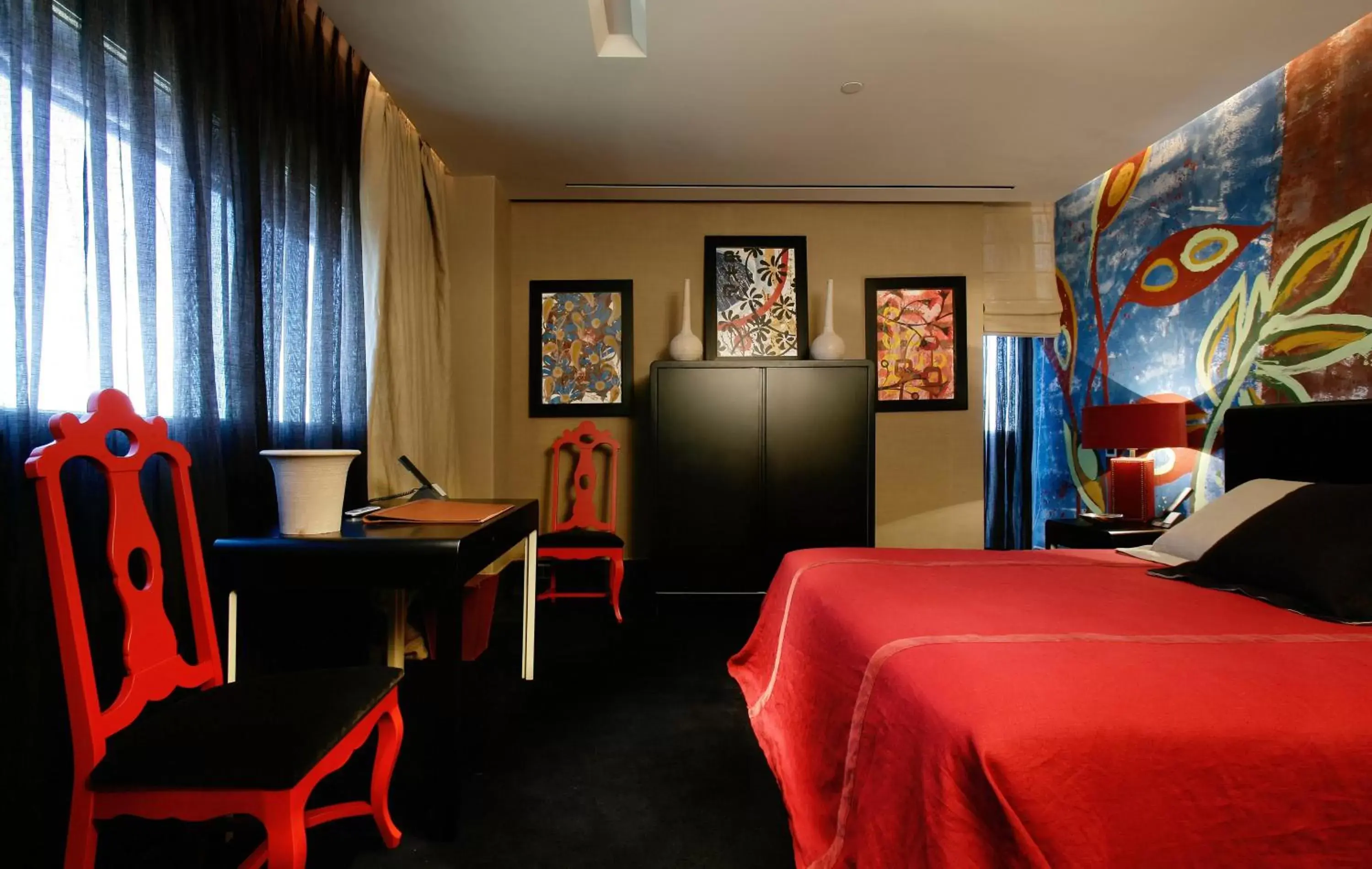 Decorative detail, Bed in Hotel Puerta America Decorative detail, Bed in Hotel Puerta America