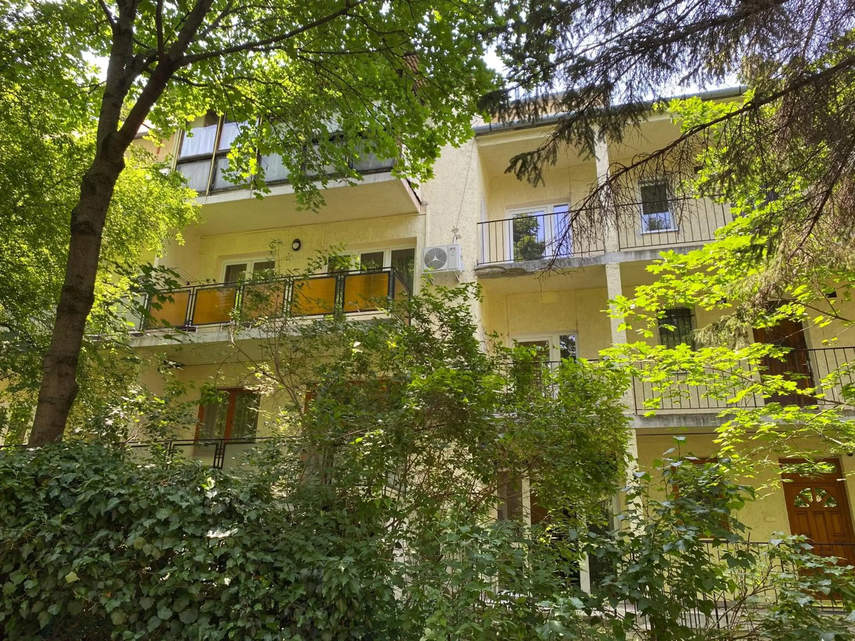 View (from property/room), Property Building in Gold Hotel Budapest