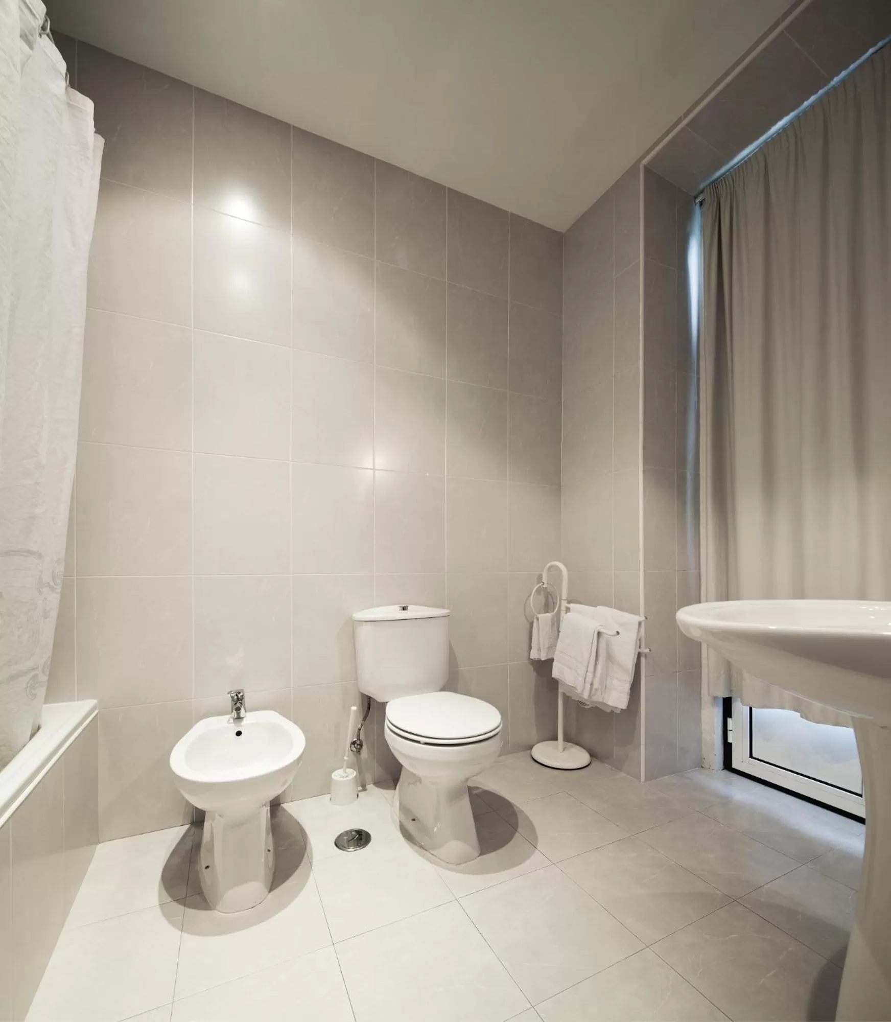 Bathroom in Hotel Portuense Lisboa