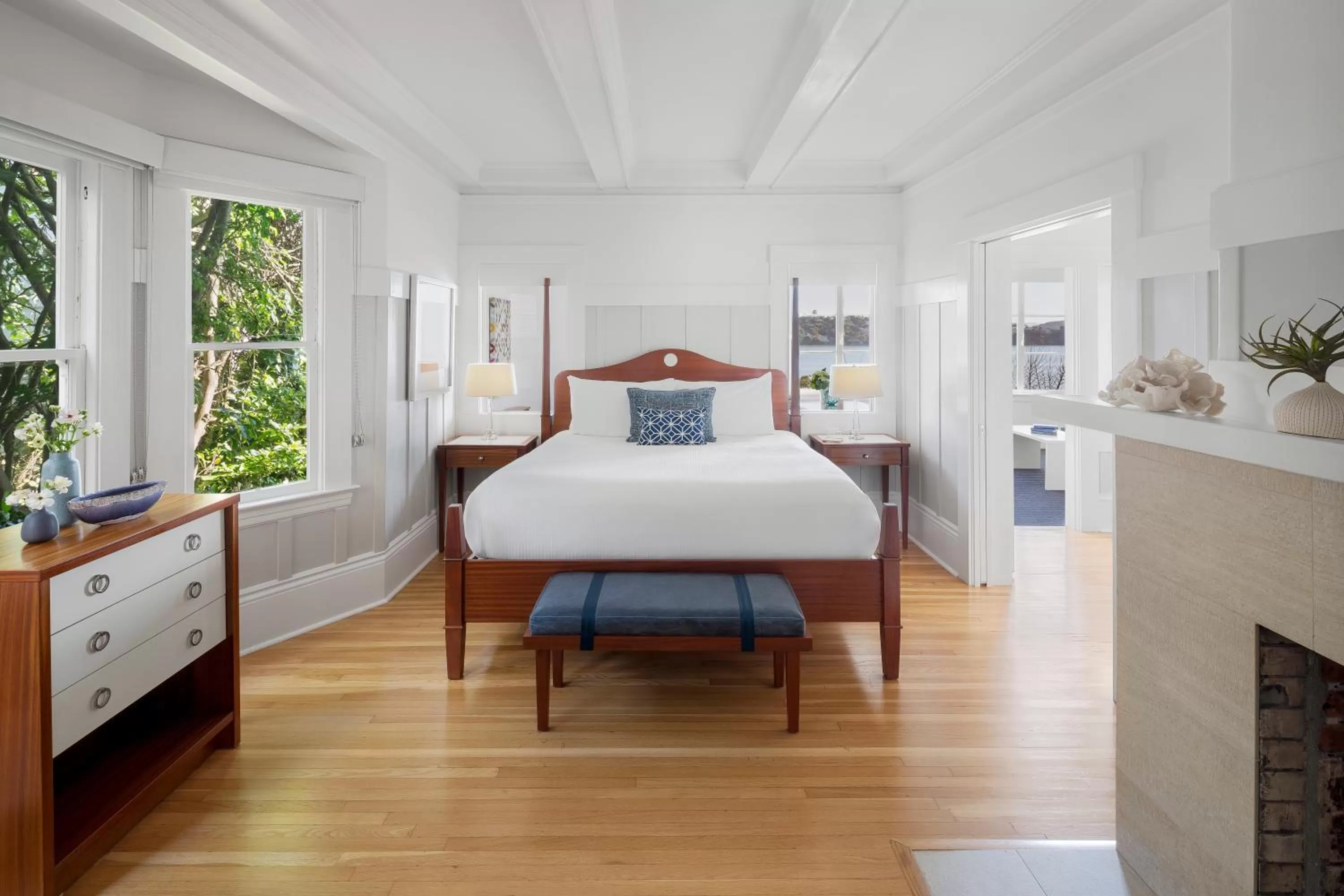 Bed in Casa Madrona Hotel and Spa