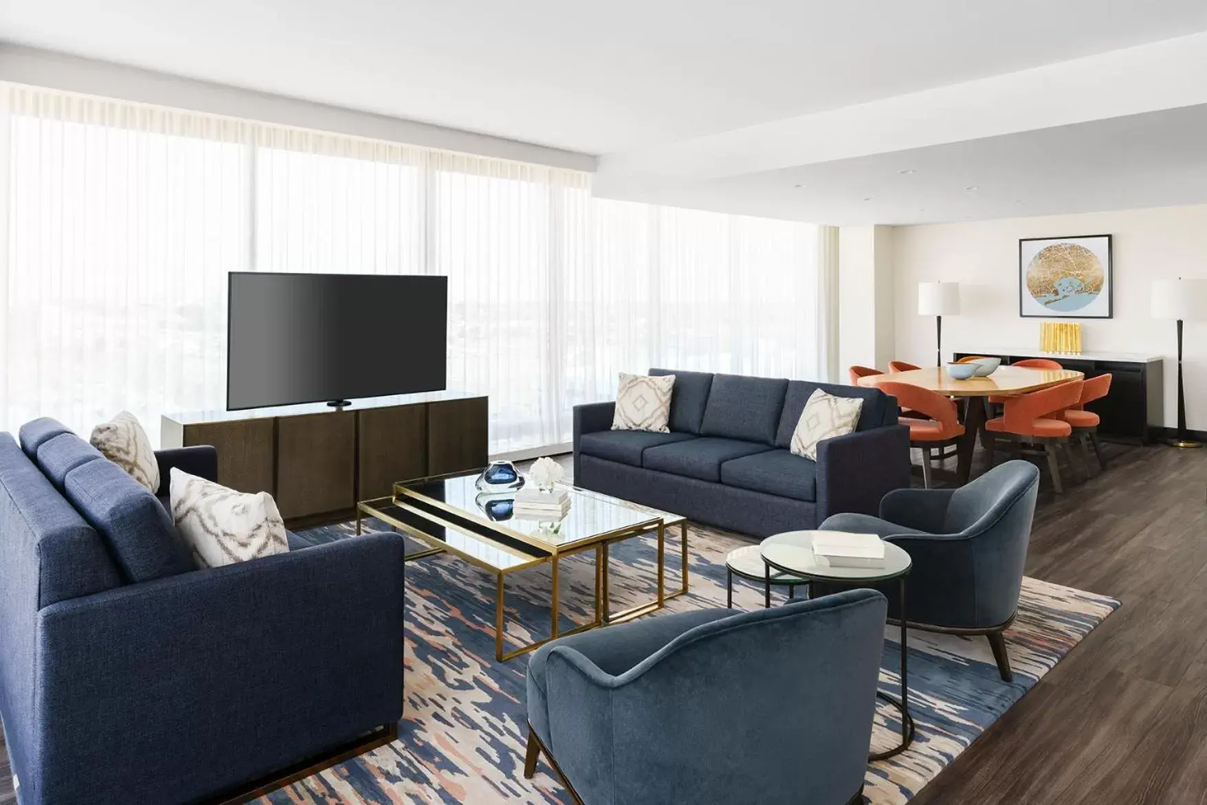 Living room, Seating Area in Hyatt Regency JFK Airport at Resorts World New York