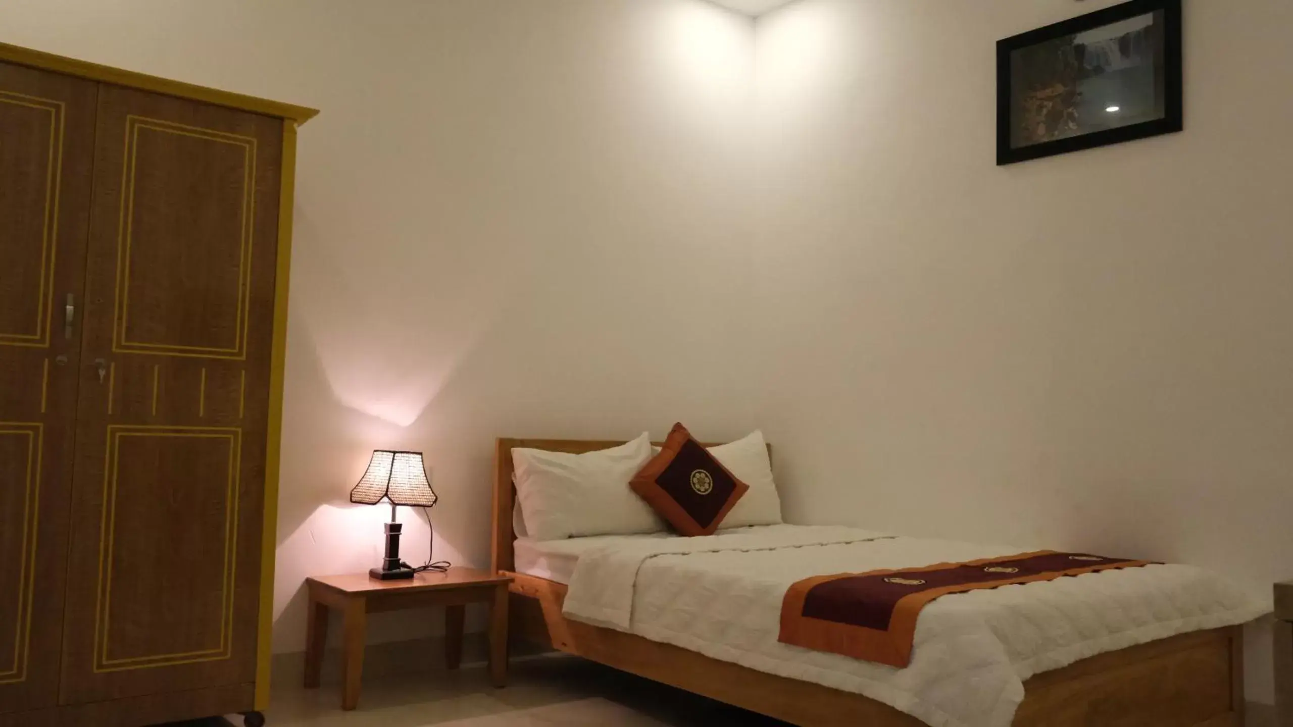 Standard Double Room in Khách sạn Hiệp Thạnh Standard Double Room in Khách sạn Hiệp Thạnh