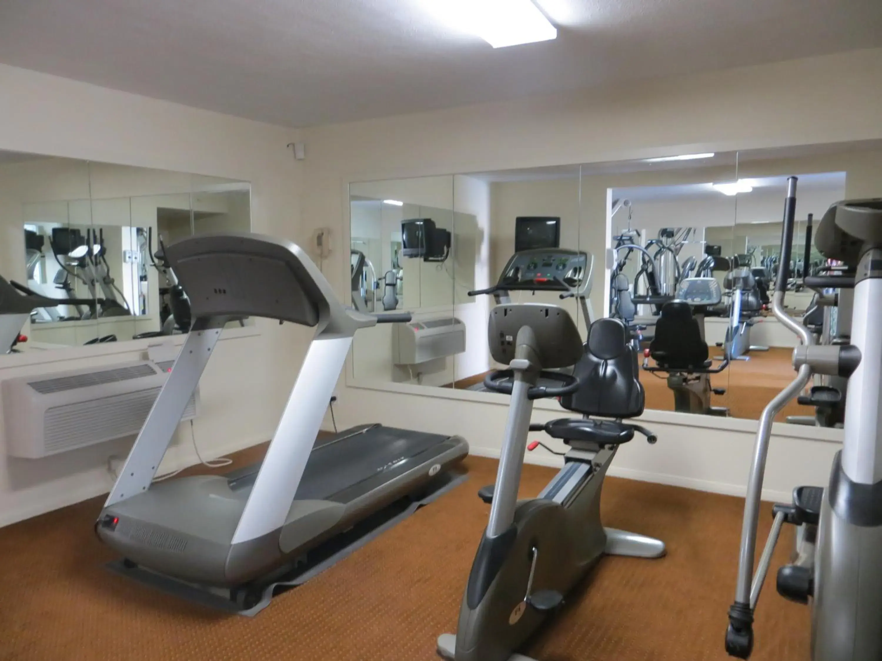 Fitness centre/facilities, Fitness Center/Facilities in Days Inn by Wyndham Palm Springs