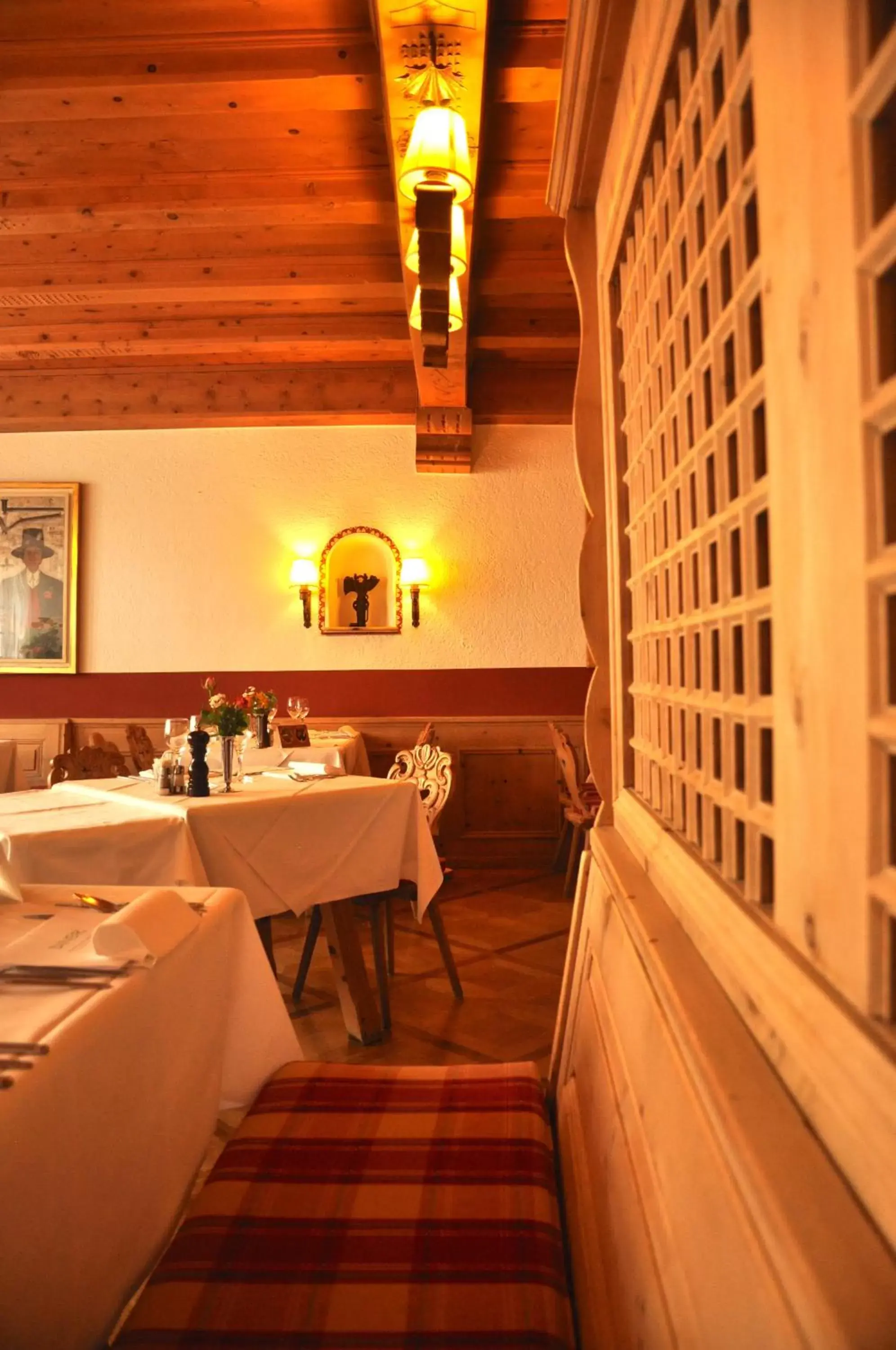 Restaurant/Places to Eat in Poschiavo Suisse Hotel