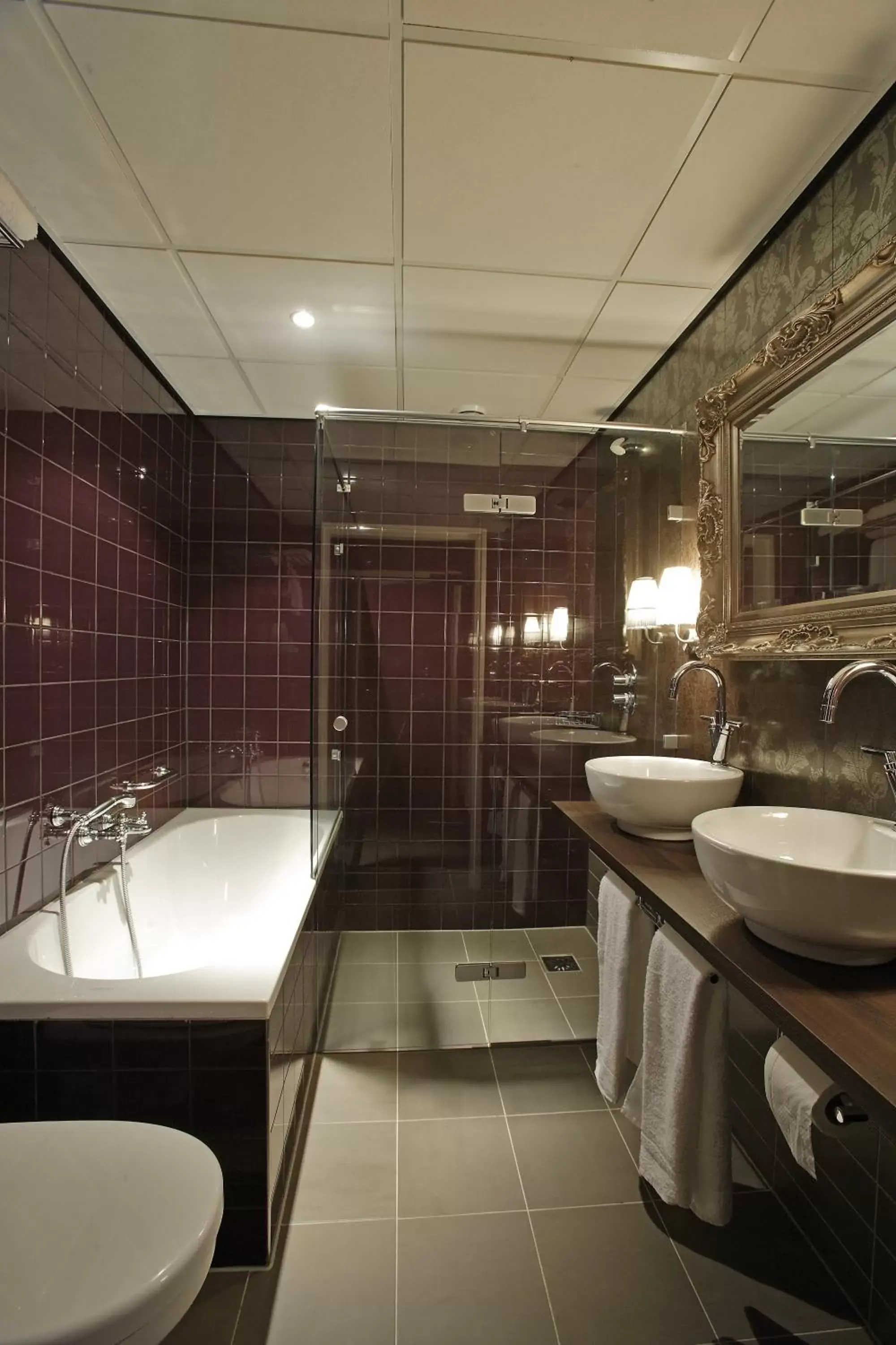 Bathroom in Hotel Mijdrecht Marickenland