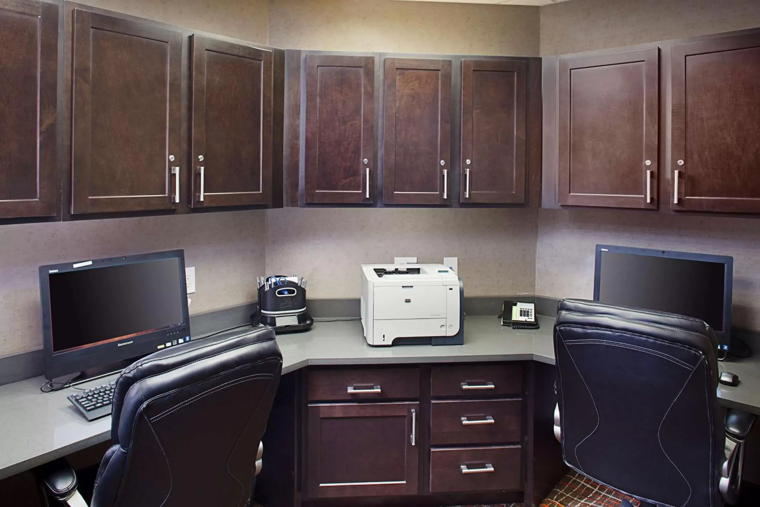 Business facilities, Business Area/Conference Room in Hampton Inn & Suites Lansing West