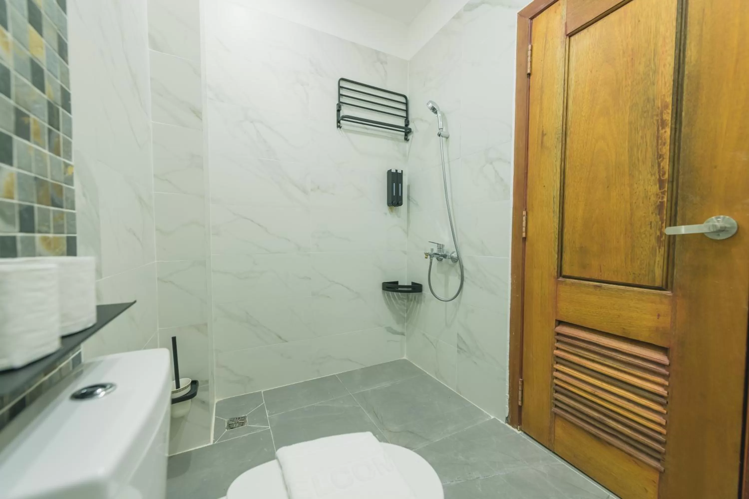 Shower in Residence 110 (Hotel and Apartments)