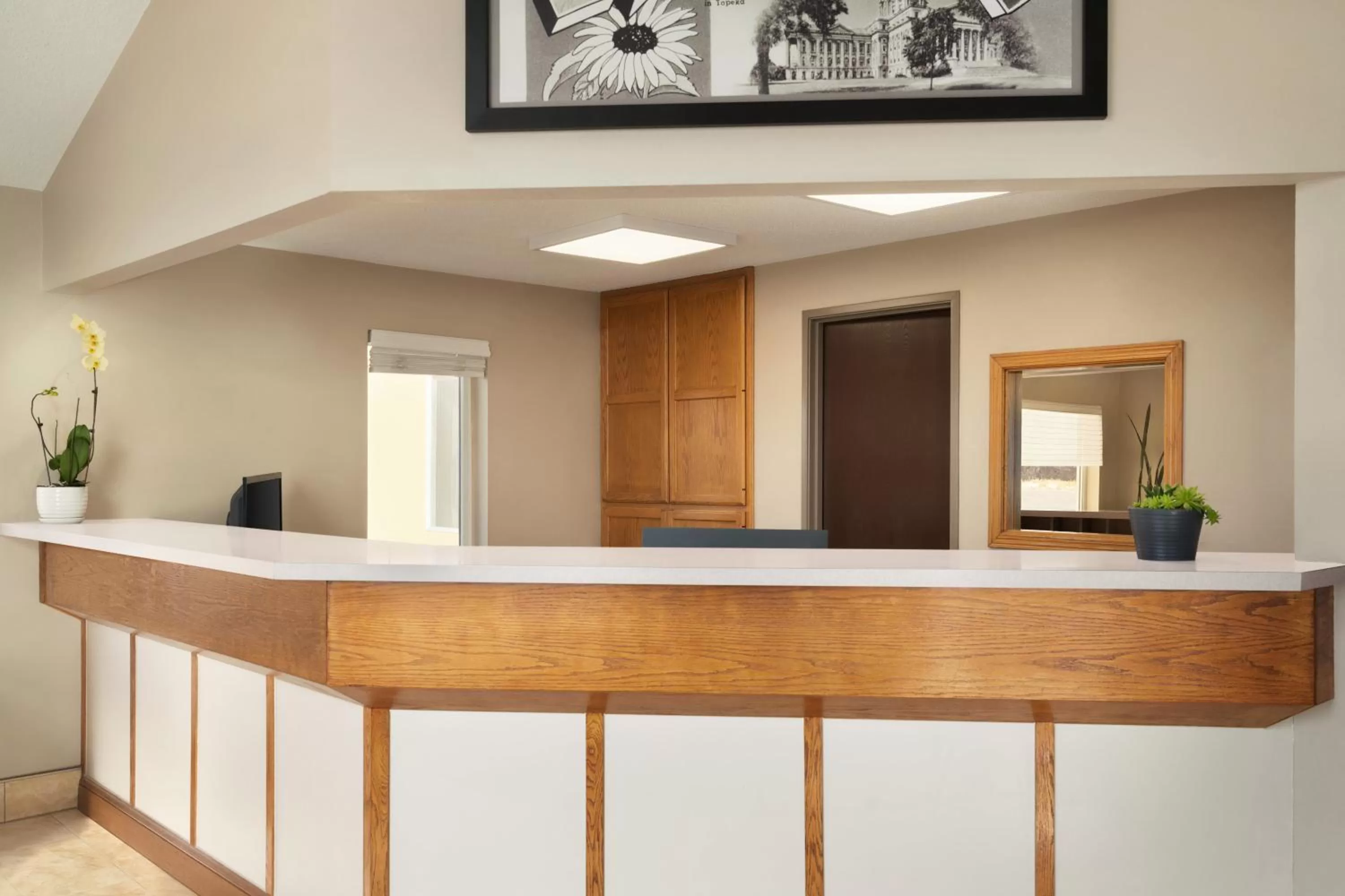 Property building in Super 8 by Wyndham Liberal KS