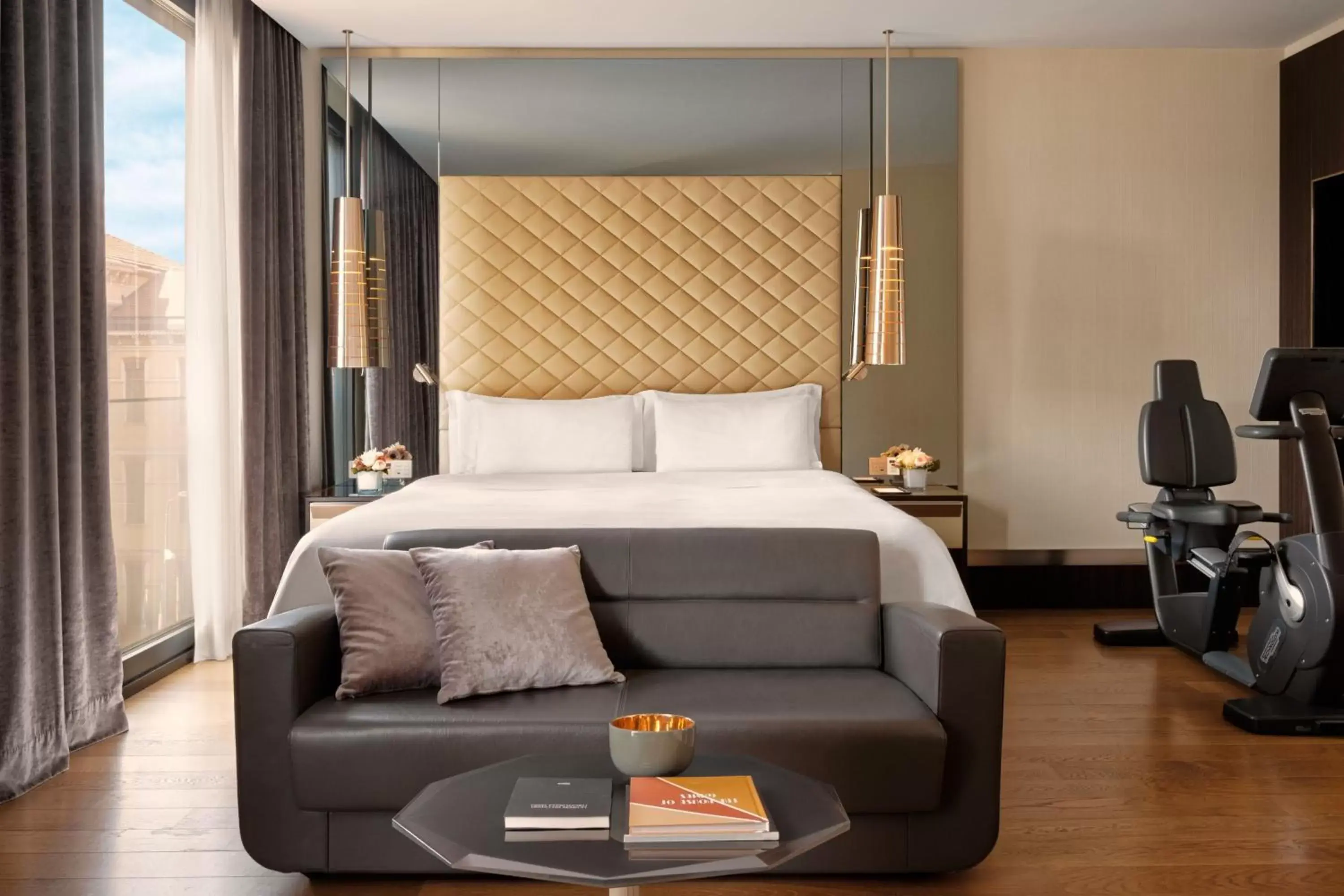 Bedroom in Excelsior Hotel Gallia, a Luxury Collection Hotel, Milan