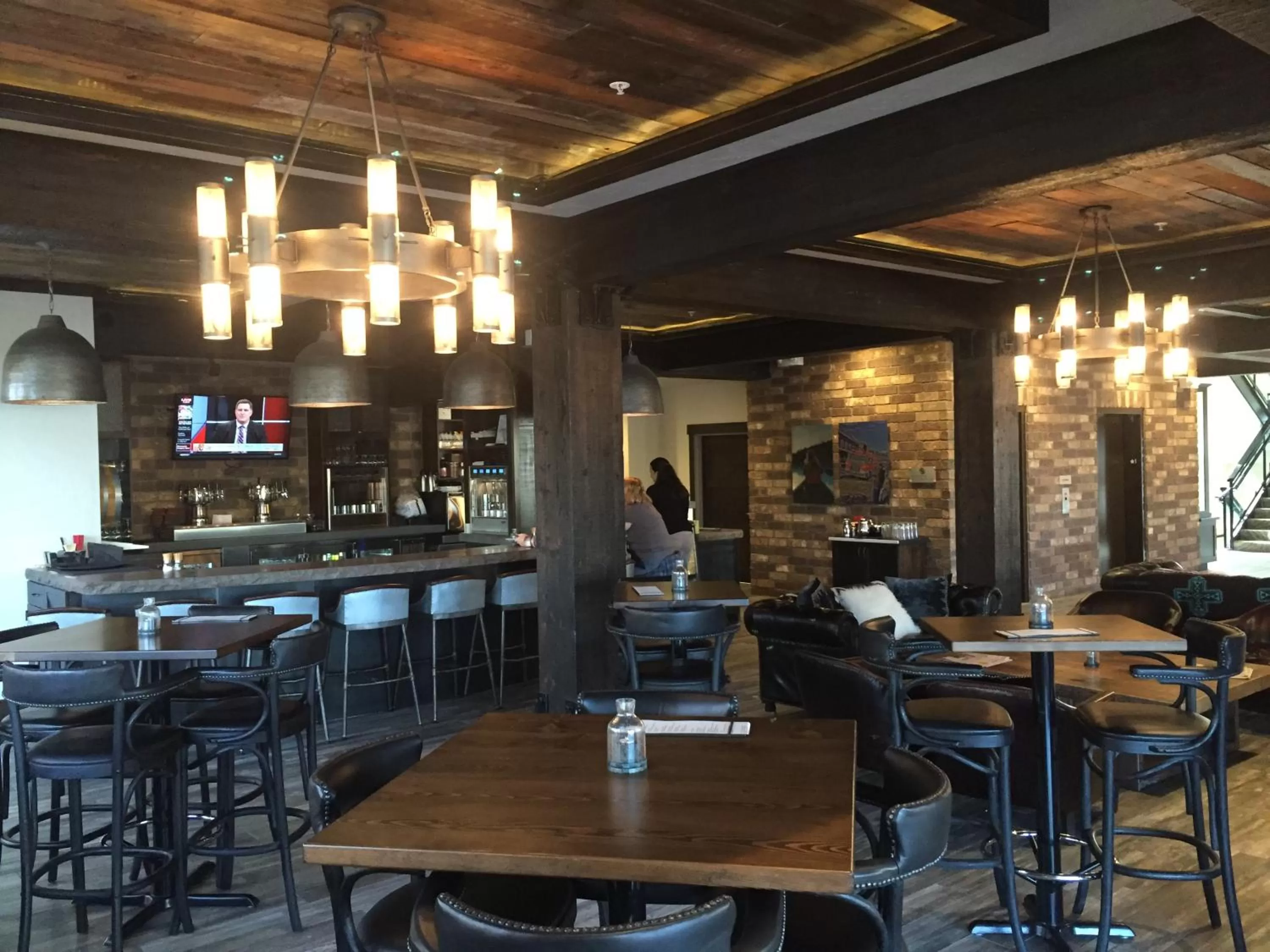 Restaurant/places to eat in Firebrand Hotel