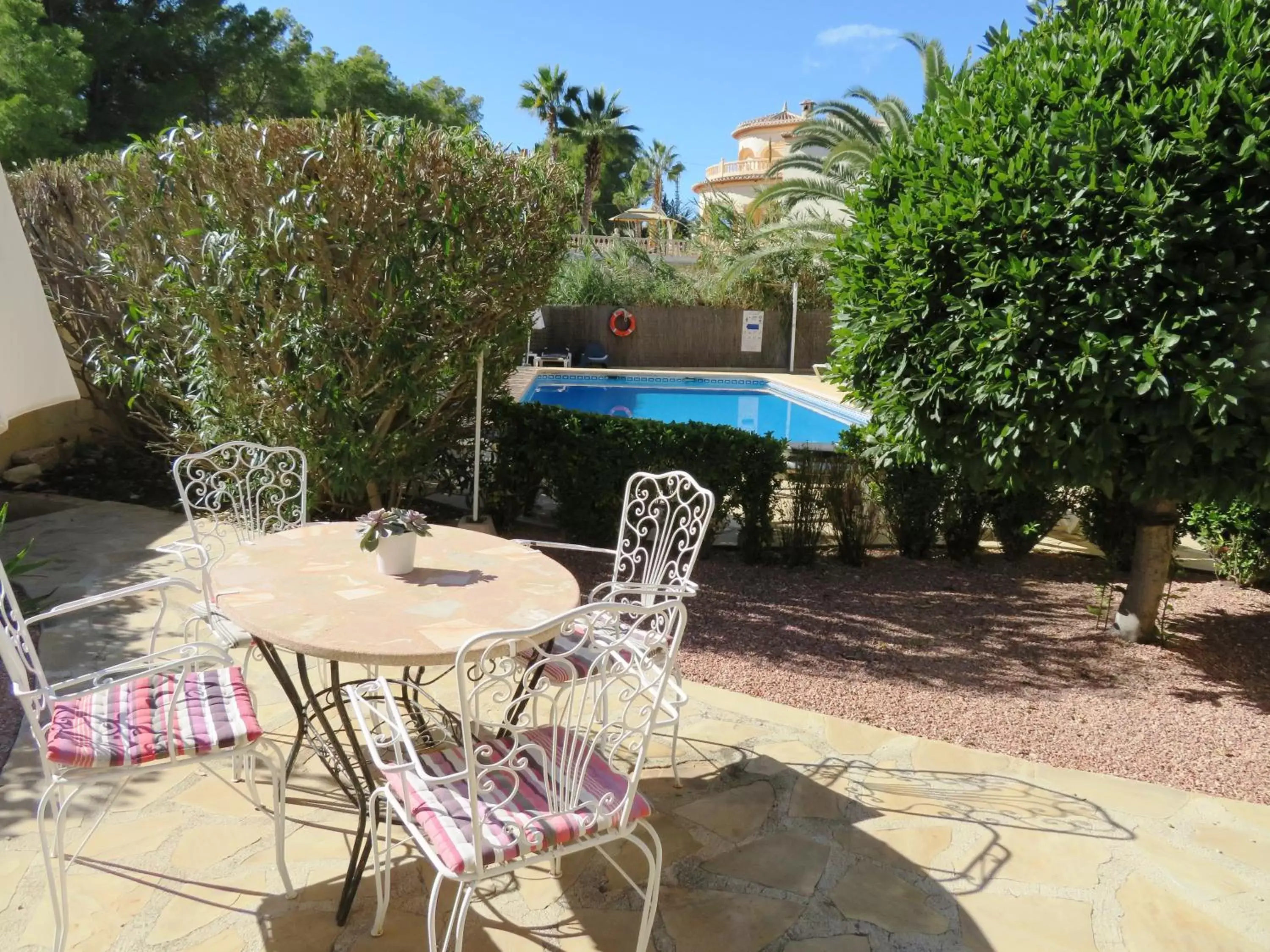 Garden, Swimming Pool in Hotel Montemar