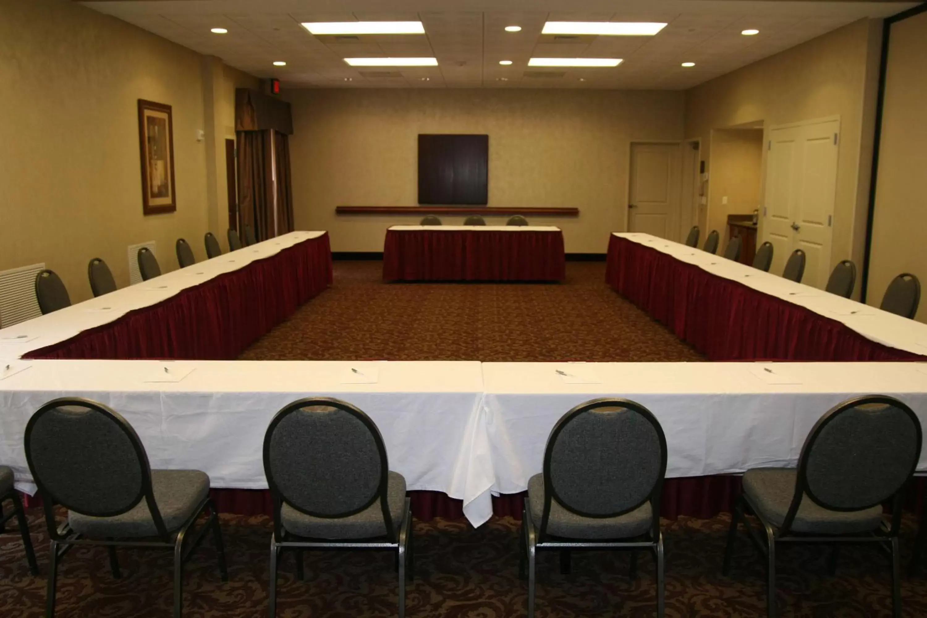 Meeting/conference room in Hampton Inn & Suites Chesapeake-Battlefield Boulevard