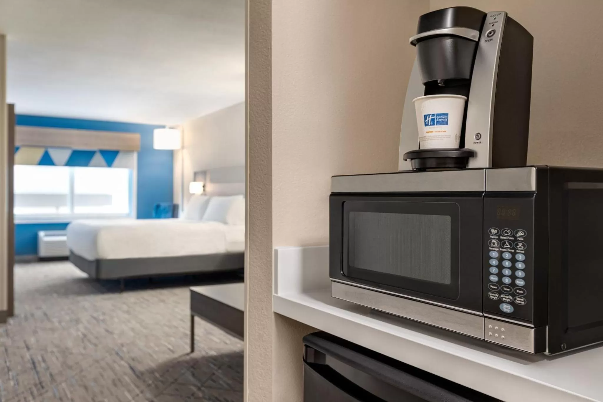 Photo of the whole room, Bed in Holiday Inn Express Hotel & Suites Fort Pierce West by IHG