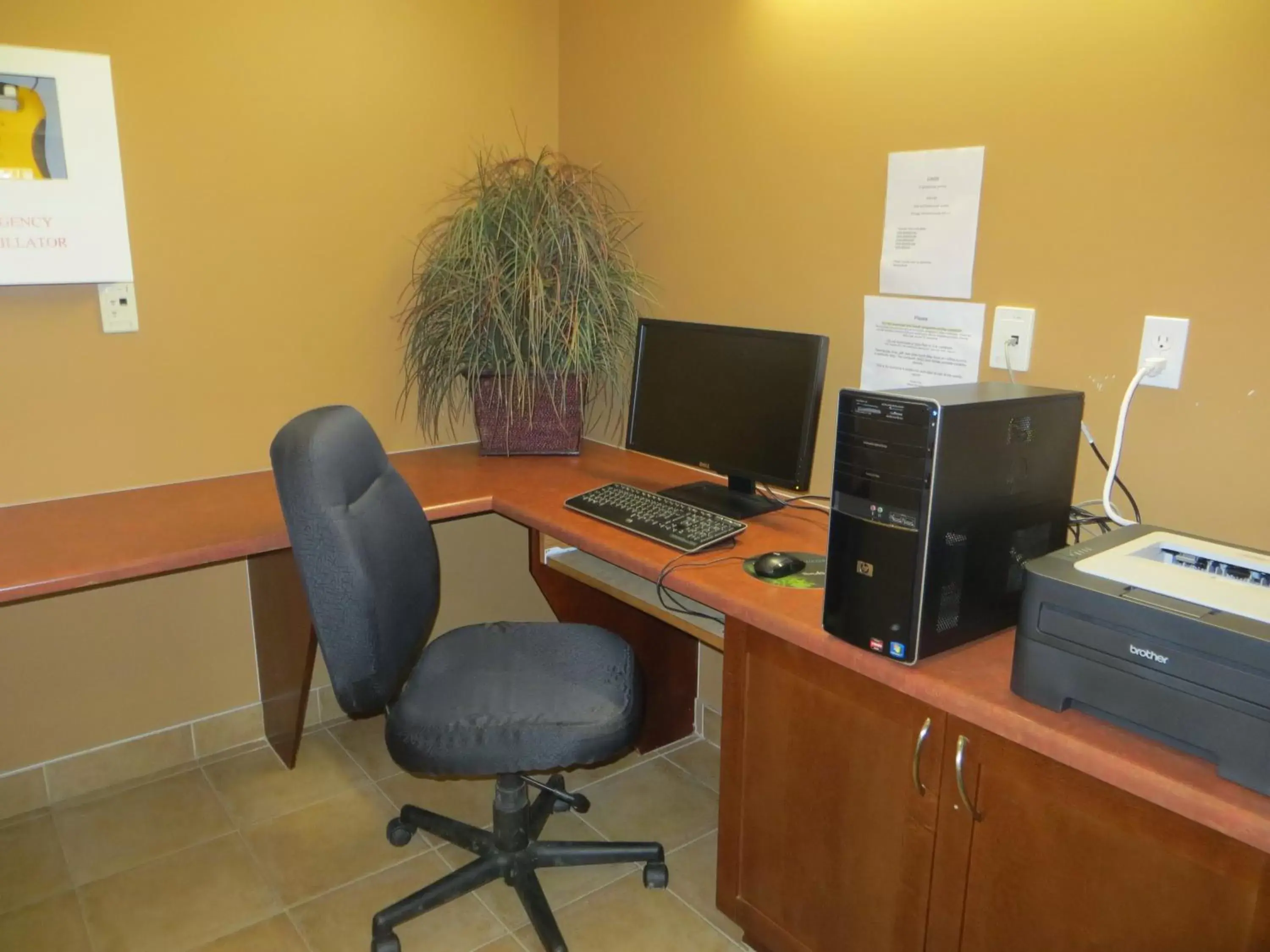 Business facilities, Business Area/Conference Room in Village Creek Country Inn