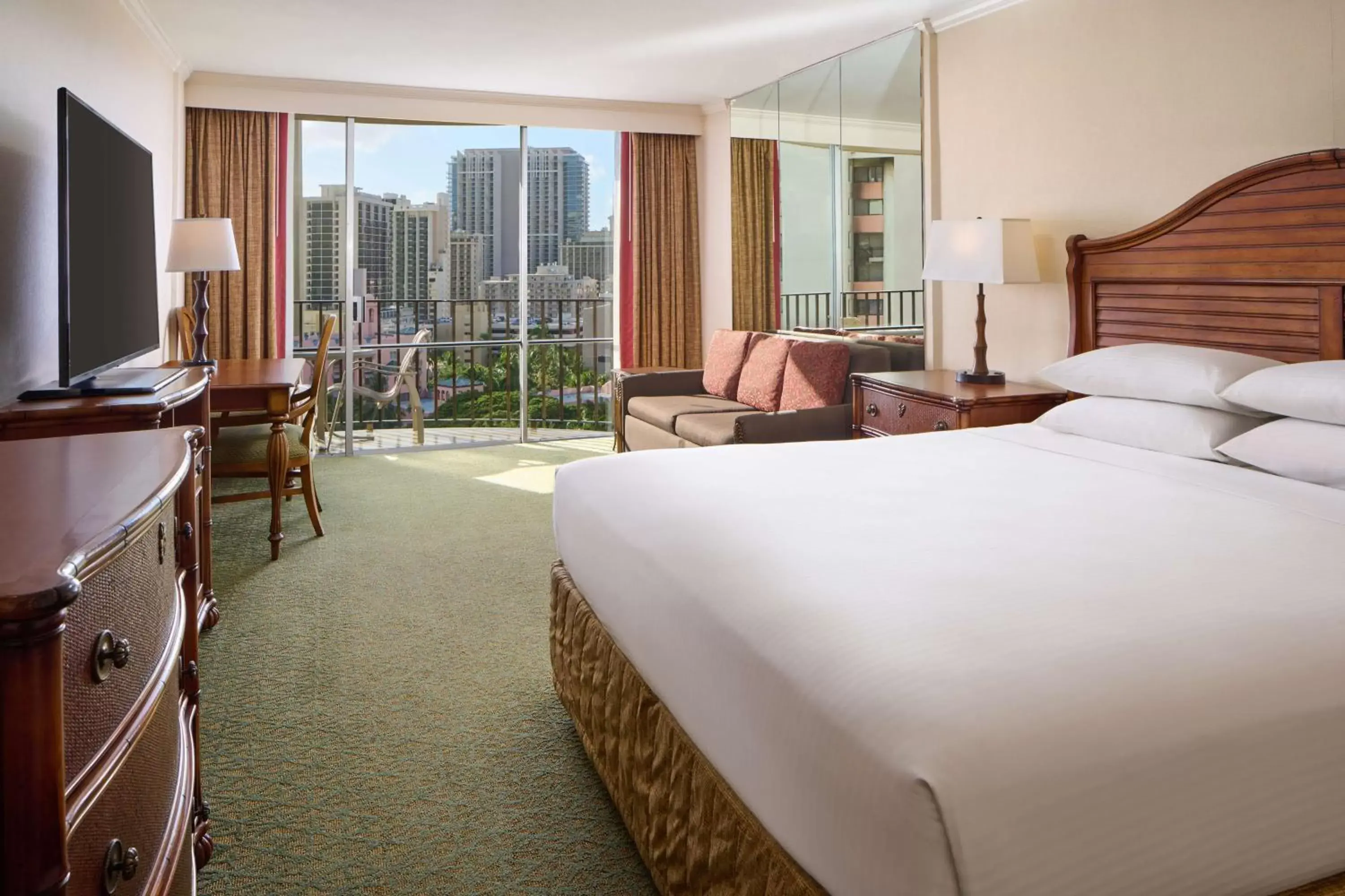 Bedroom in OUTRIGGER Waikiki Beach Resort