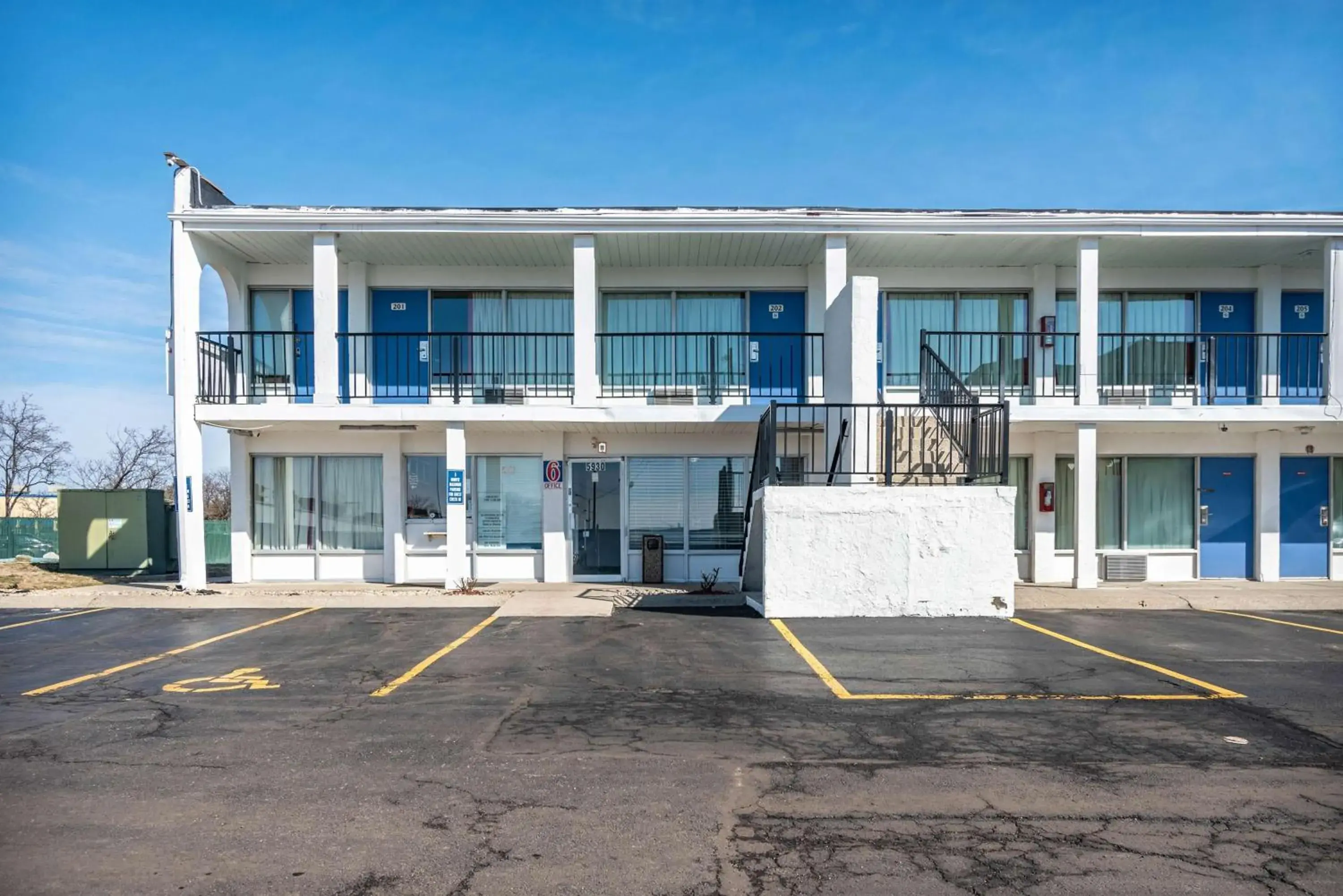 Property Building in Motel 6-Columbus, OH