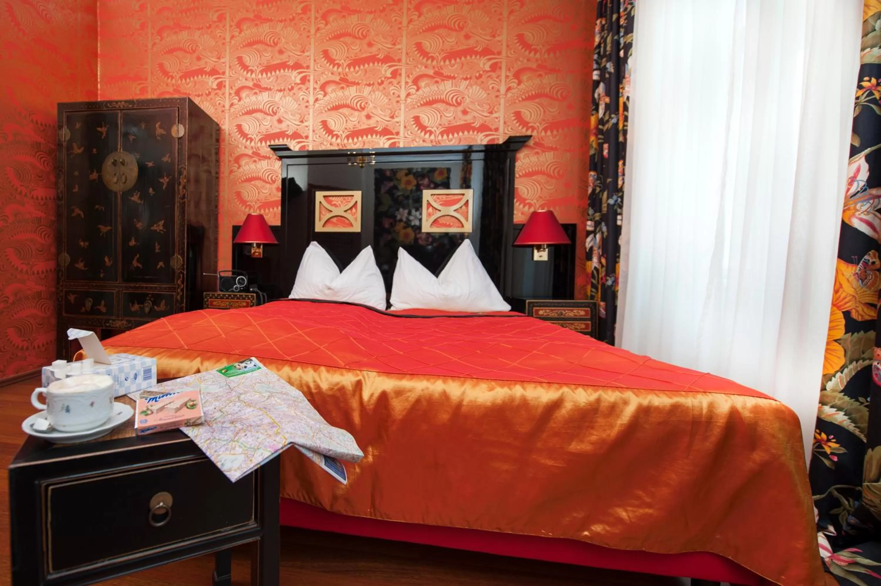 Photo of the whole room, Bed in Boutique Hotel Kugel Wien