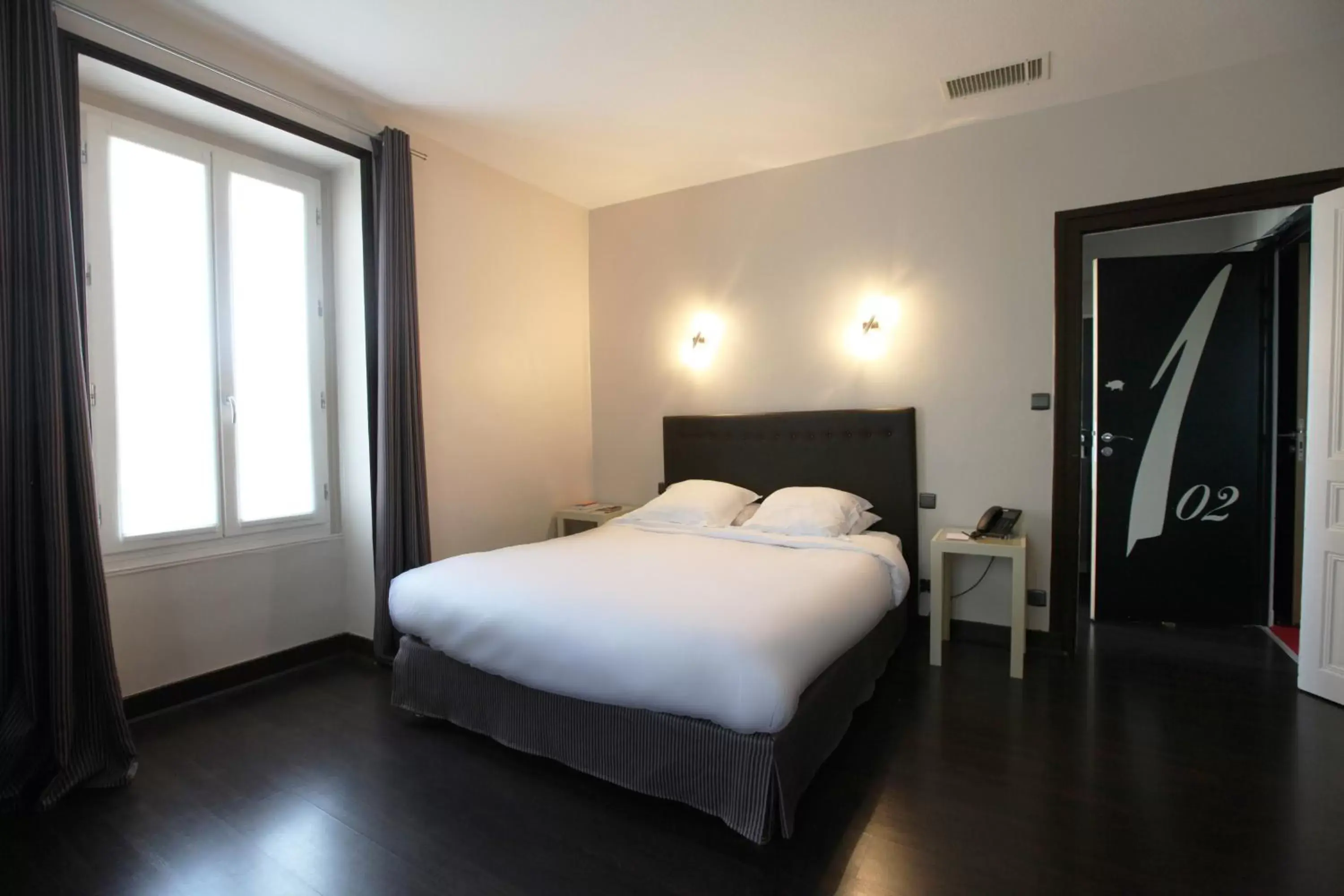 Bed in Les Maritonnes Parc & Vignoble