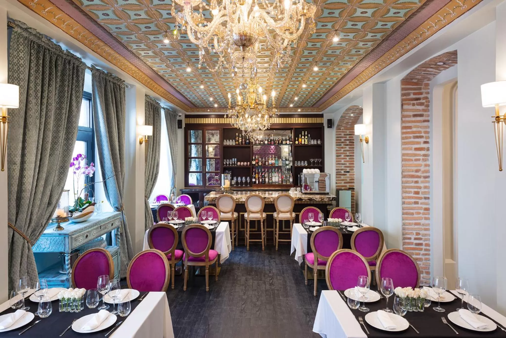 Restaurant/places to eat in Itza Hotel Boutique Internacional