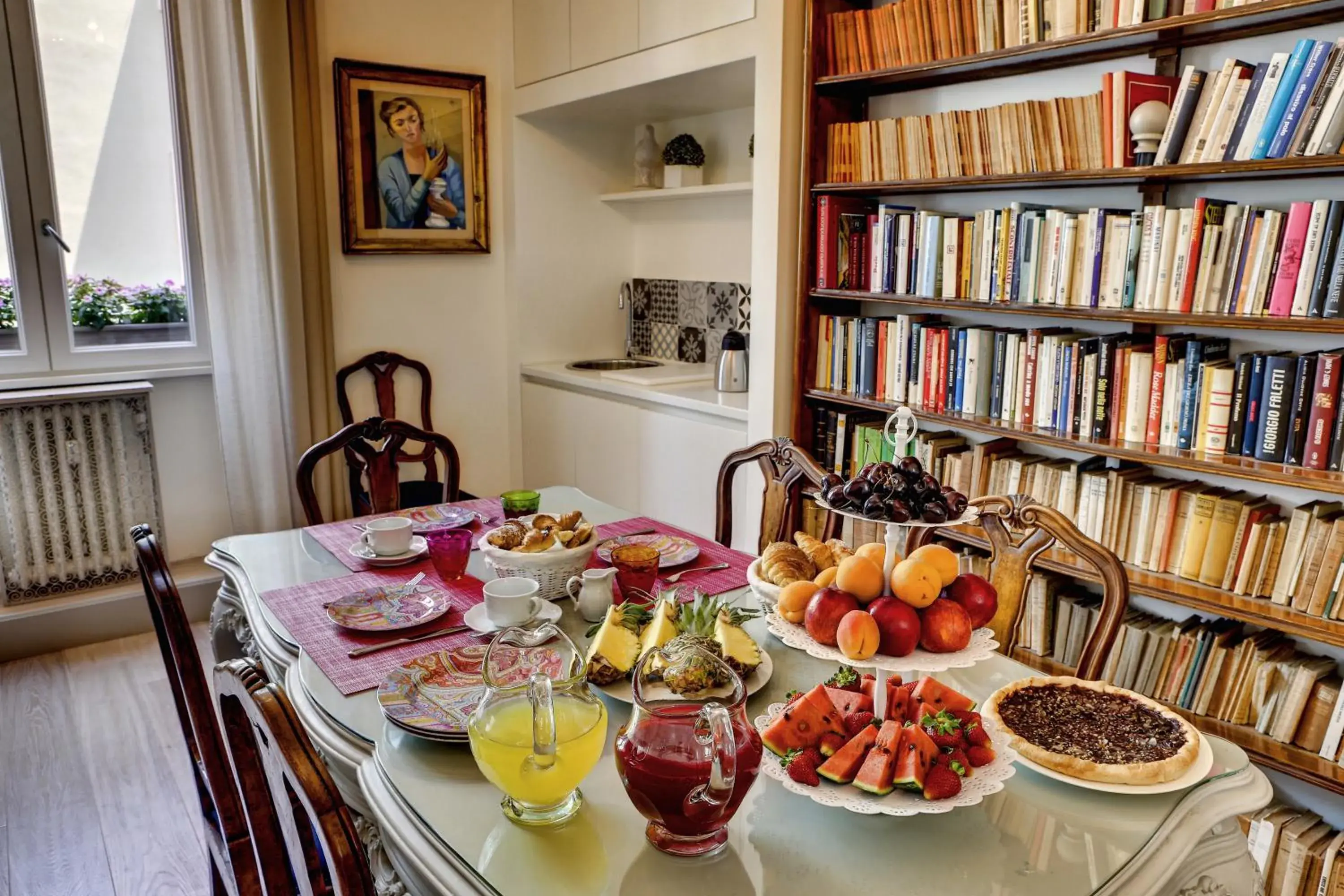 Library in Casa Sotgiu Guest House