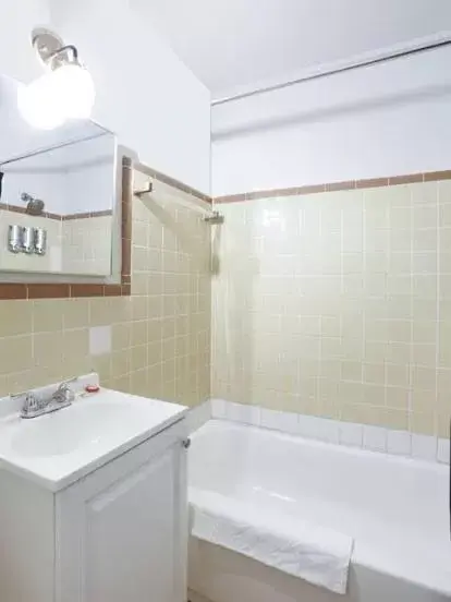 Bathroom in INN on 17