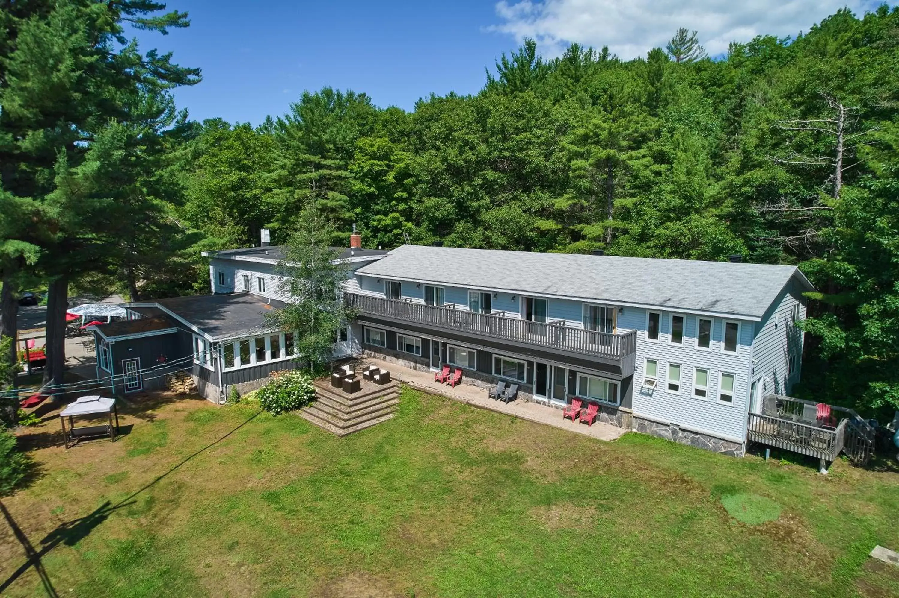 Property building, Bird's-eye View in 3 Pines Lodge Muskoka