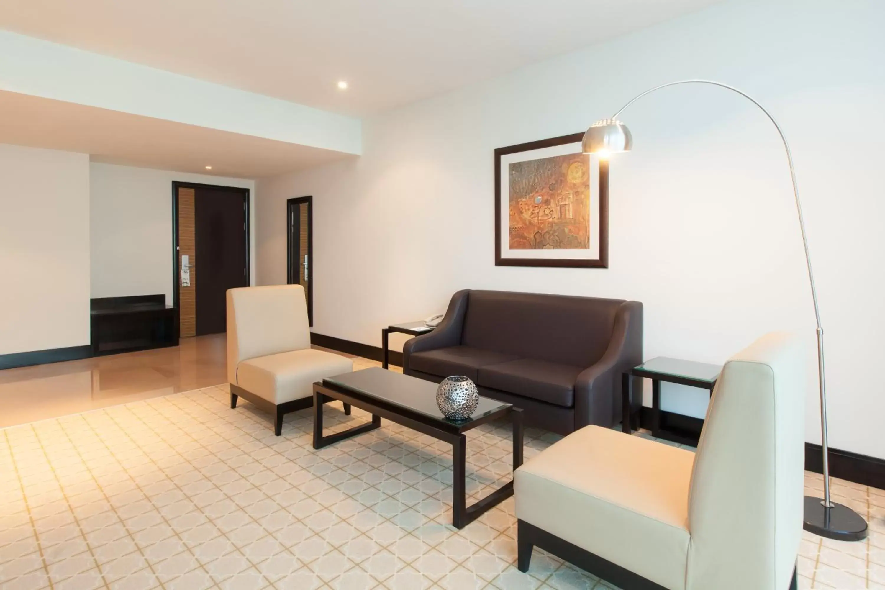 Photo of the whole room, Seating Area in Holiday Inn Dubai Al Barsha, an IHG Hotel