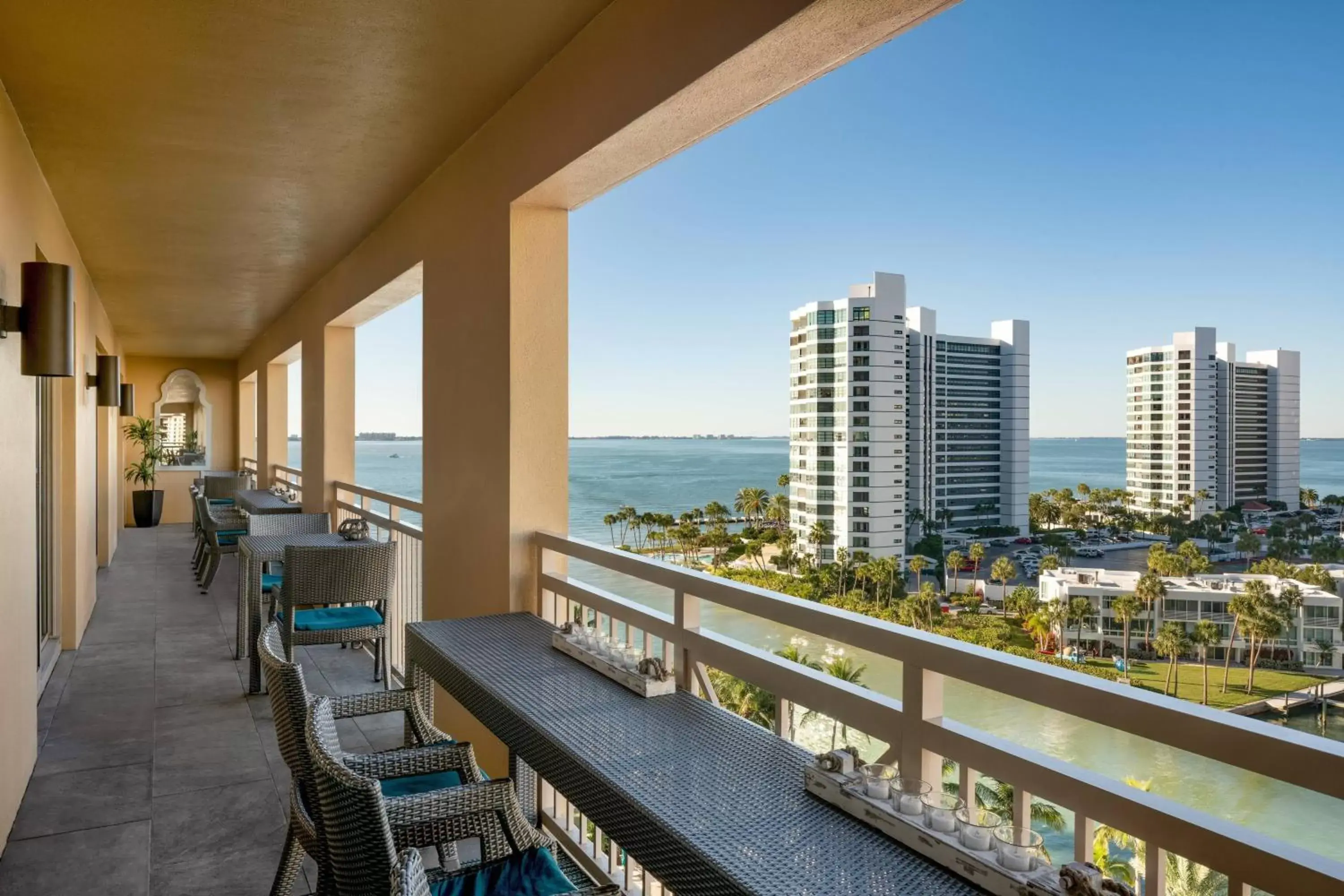 Lounge or bar in The Ritz-Carlton, Sarasota