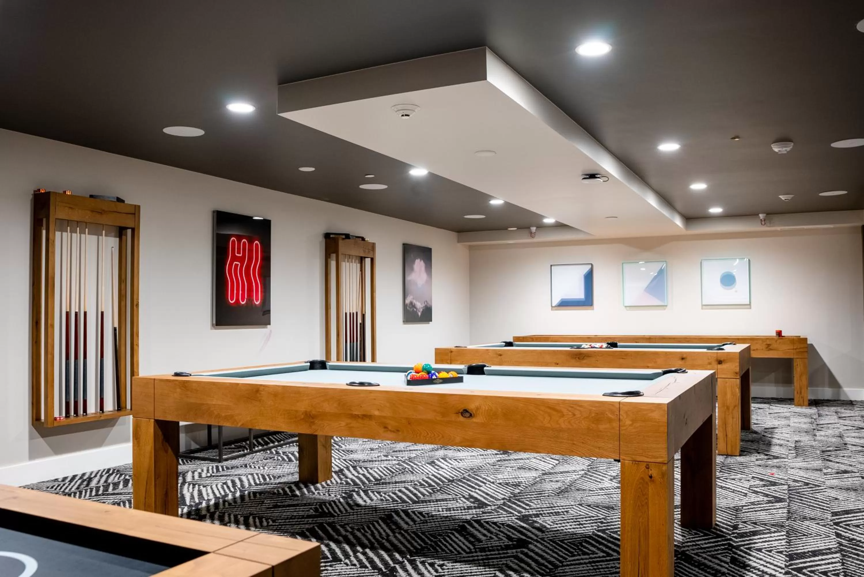 Lounge or bar in Black Rock Mountain Resort