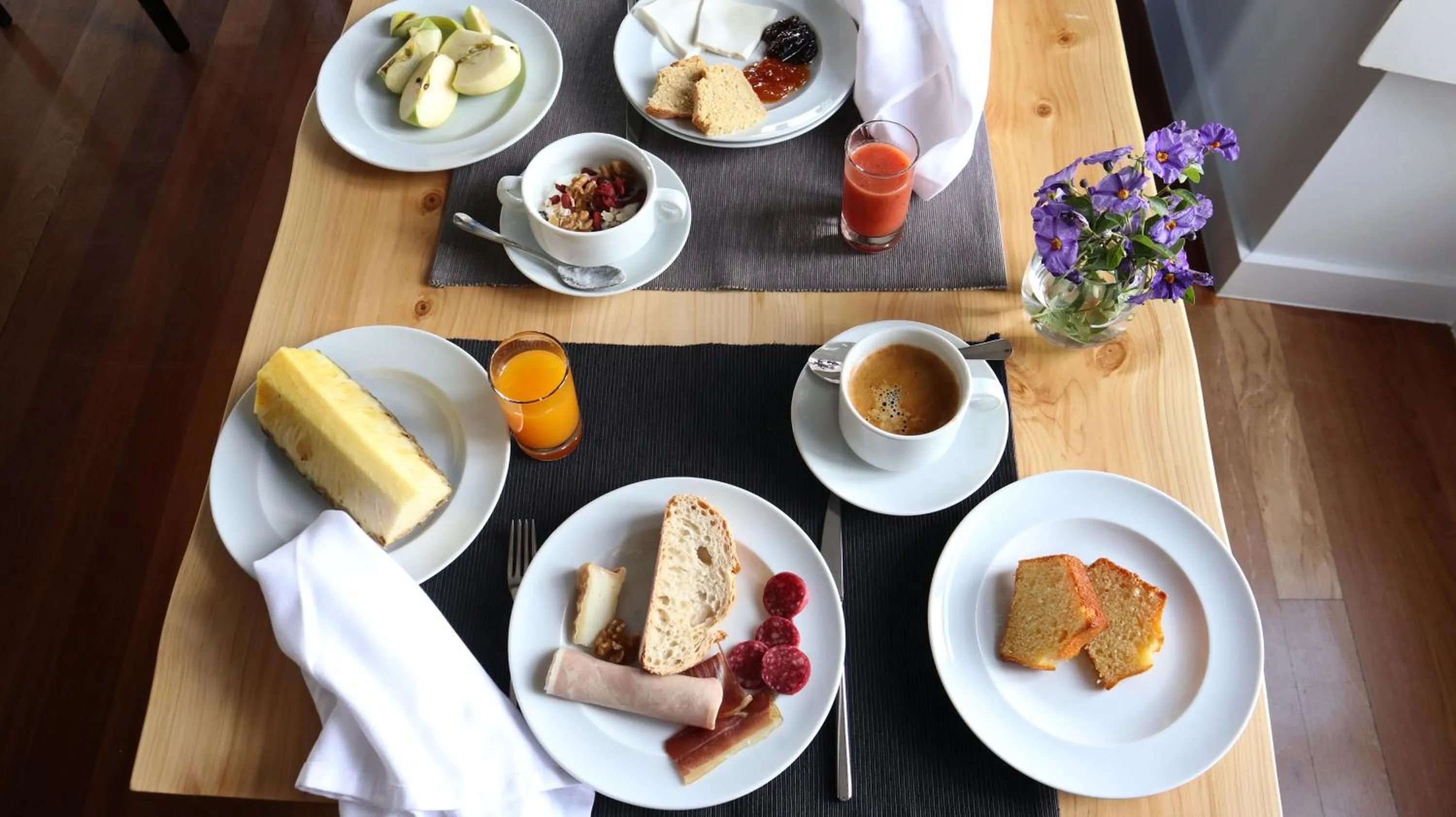Continental breakfast in Amoras Country House Hotel