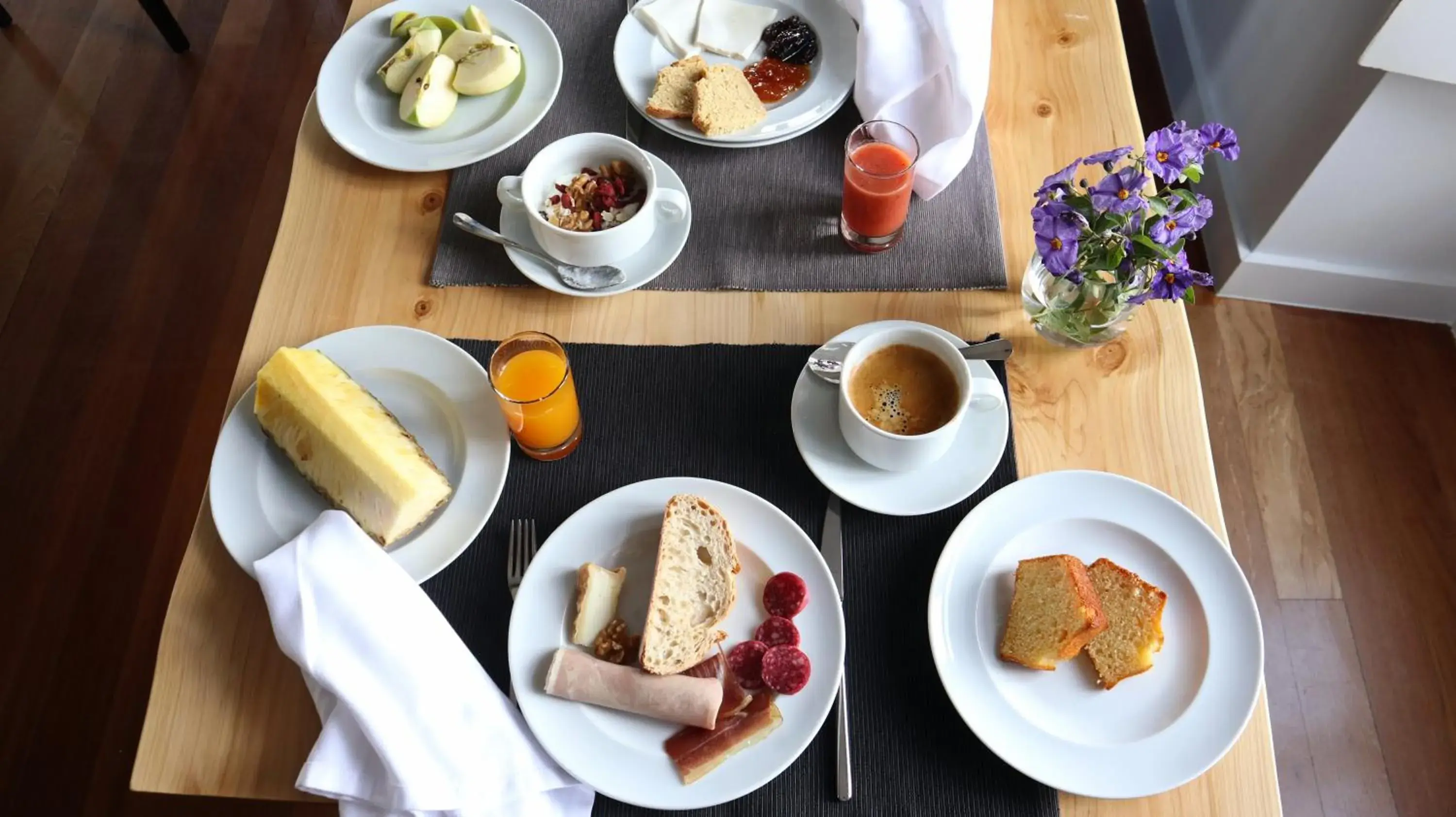 Continental breakfast, Breakfast in Amoras Country House Hotel