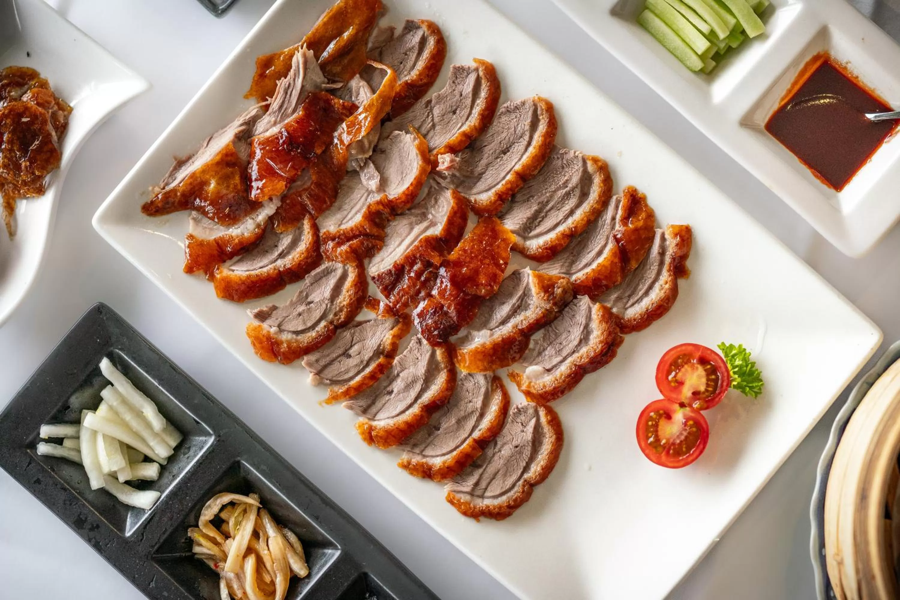 Restaurant/places to eat in Royal Garden Hotel