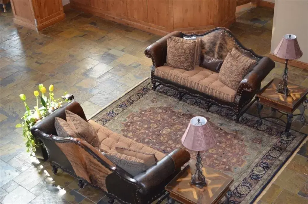 Seating Area in Inn at Cross Keys Station