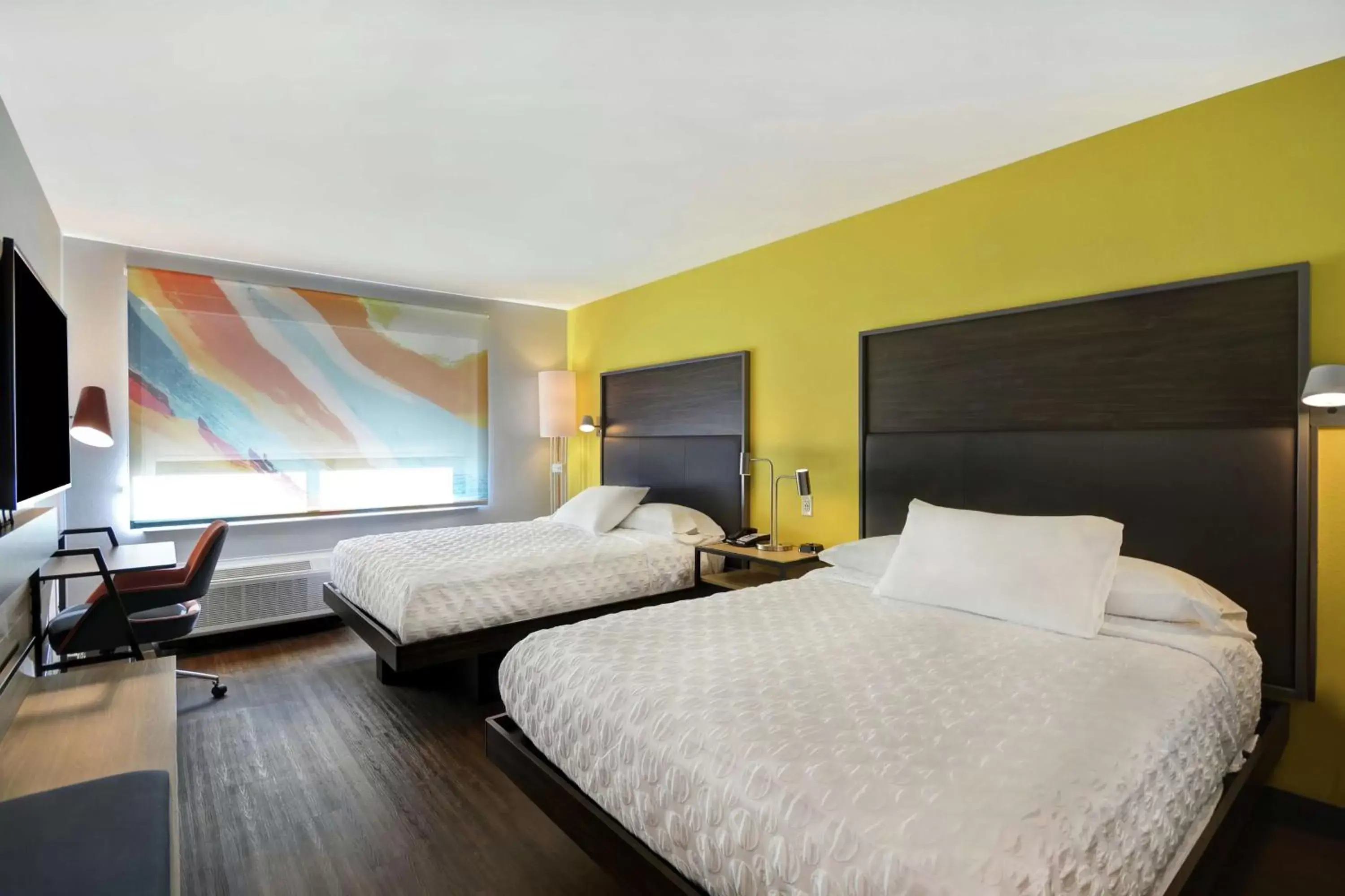 Bedroom, Bed in Tru By Hilton Mason King's Island