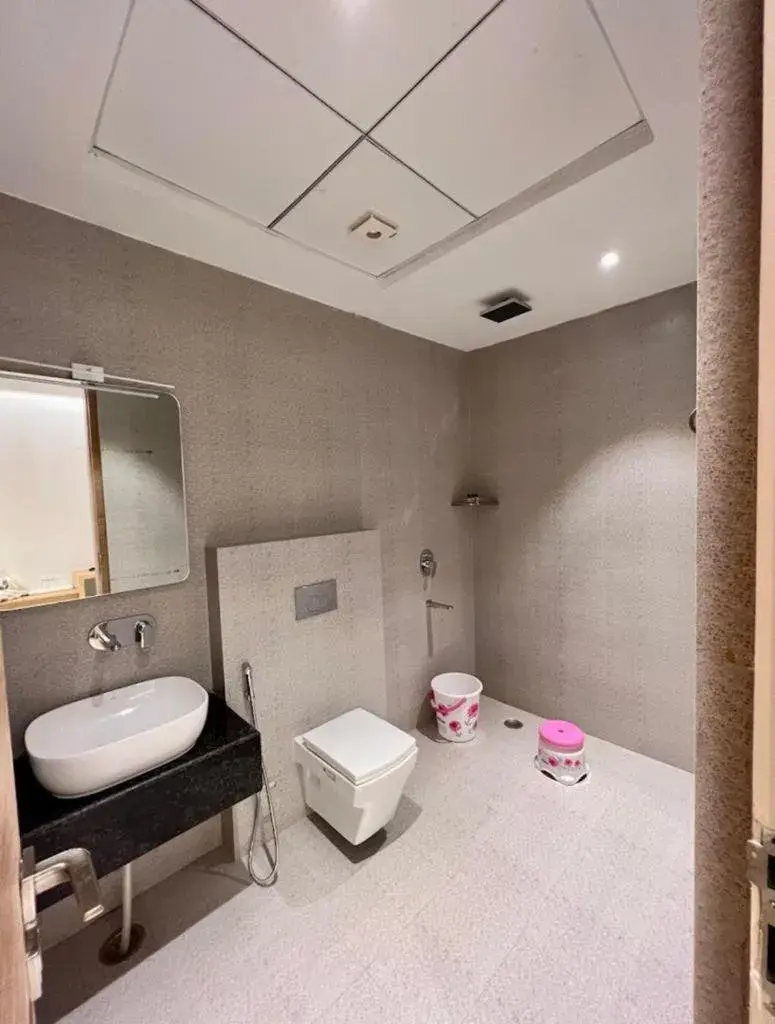 Bathroom in MAA KRIPA HOTEL and BANQUETS