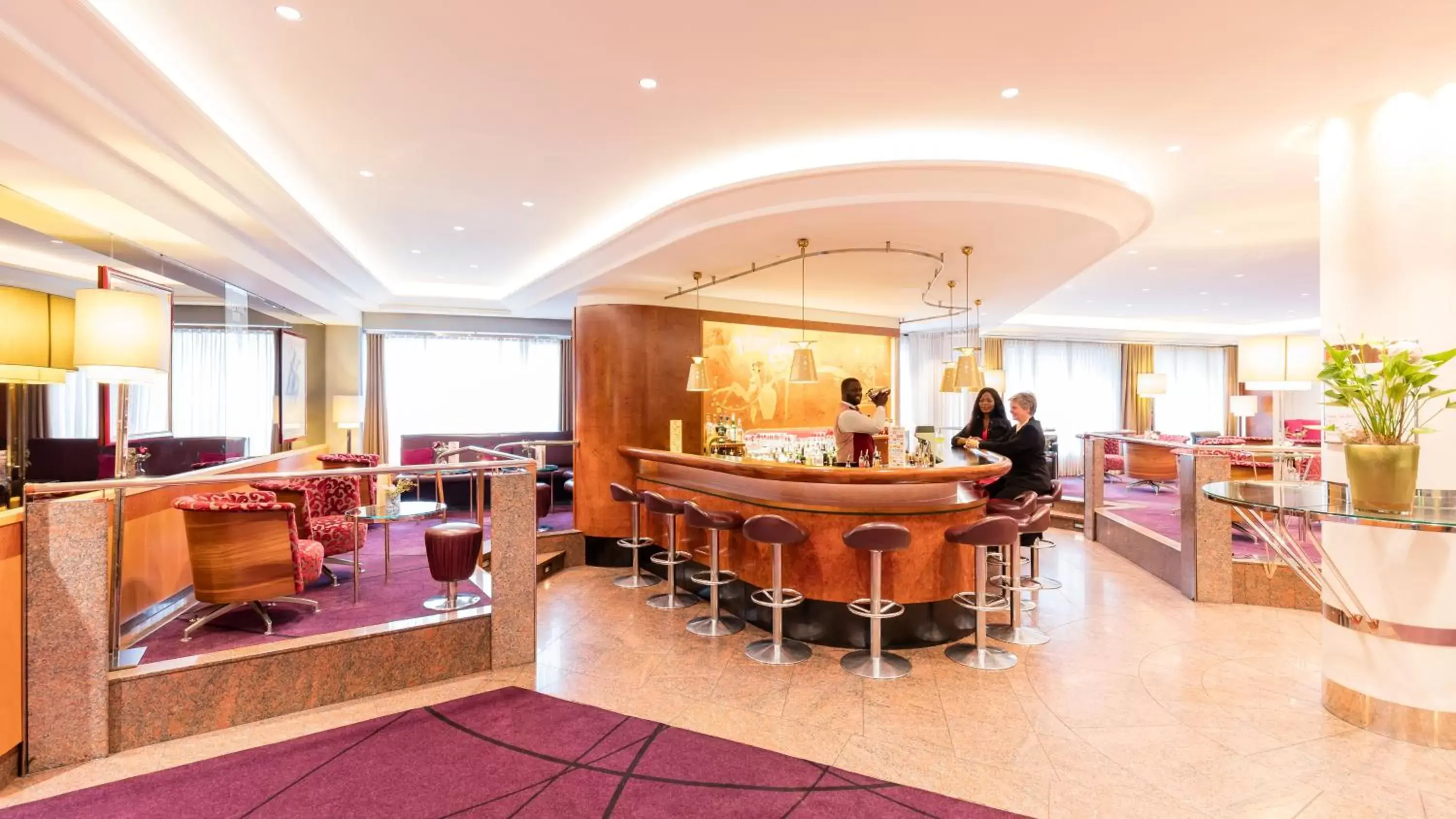 Lounge or bar in Hotel Europaischer Hof Hamburg