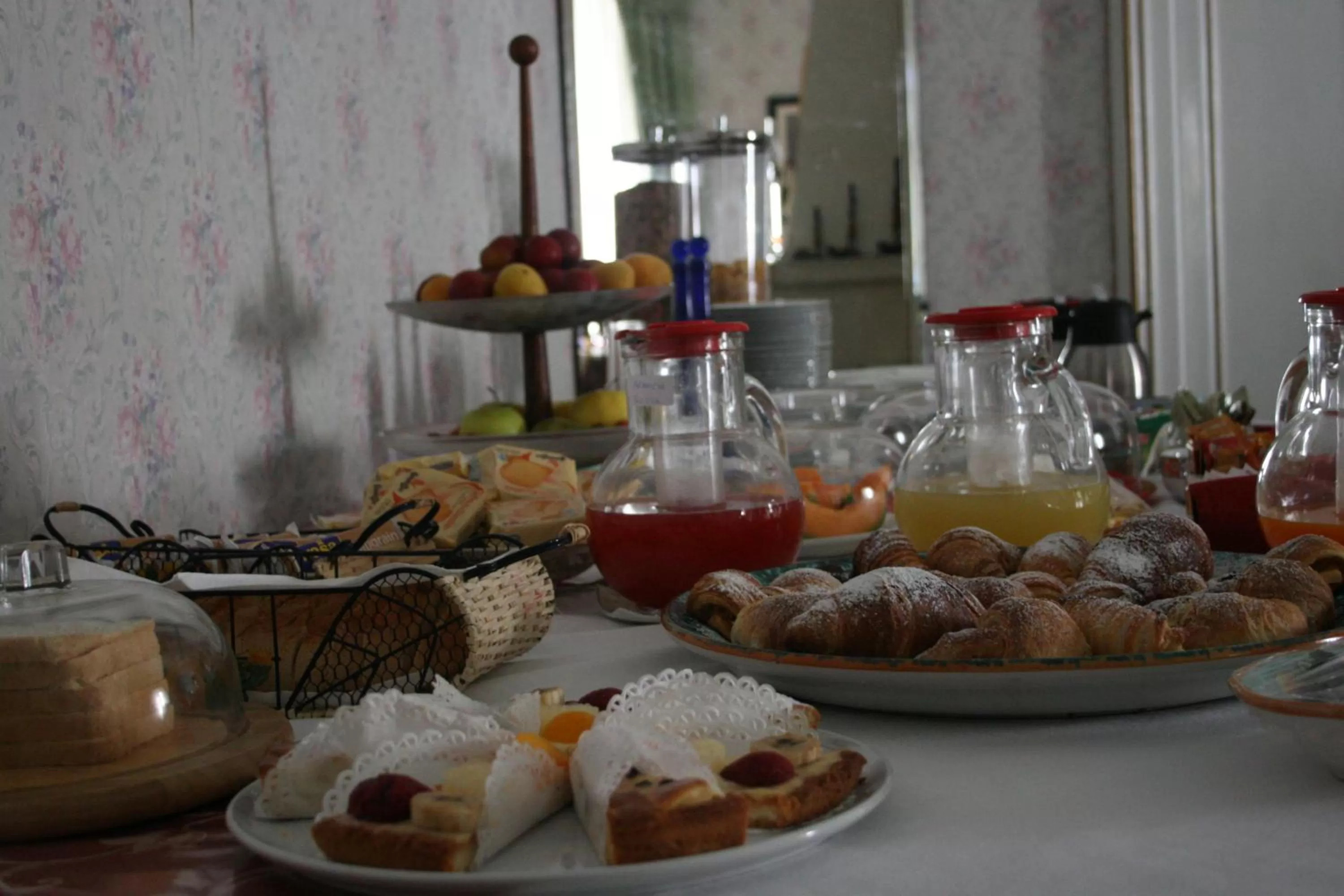 Buffet breakfast in Palazzo Il Cavaliere B&B De Charme