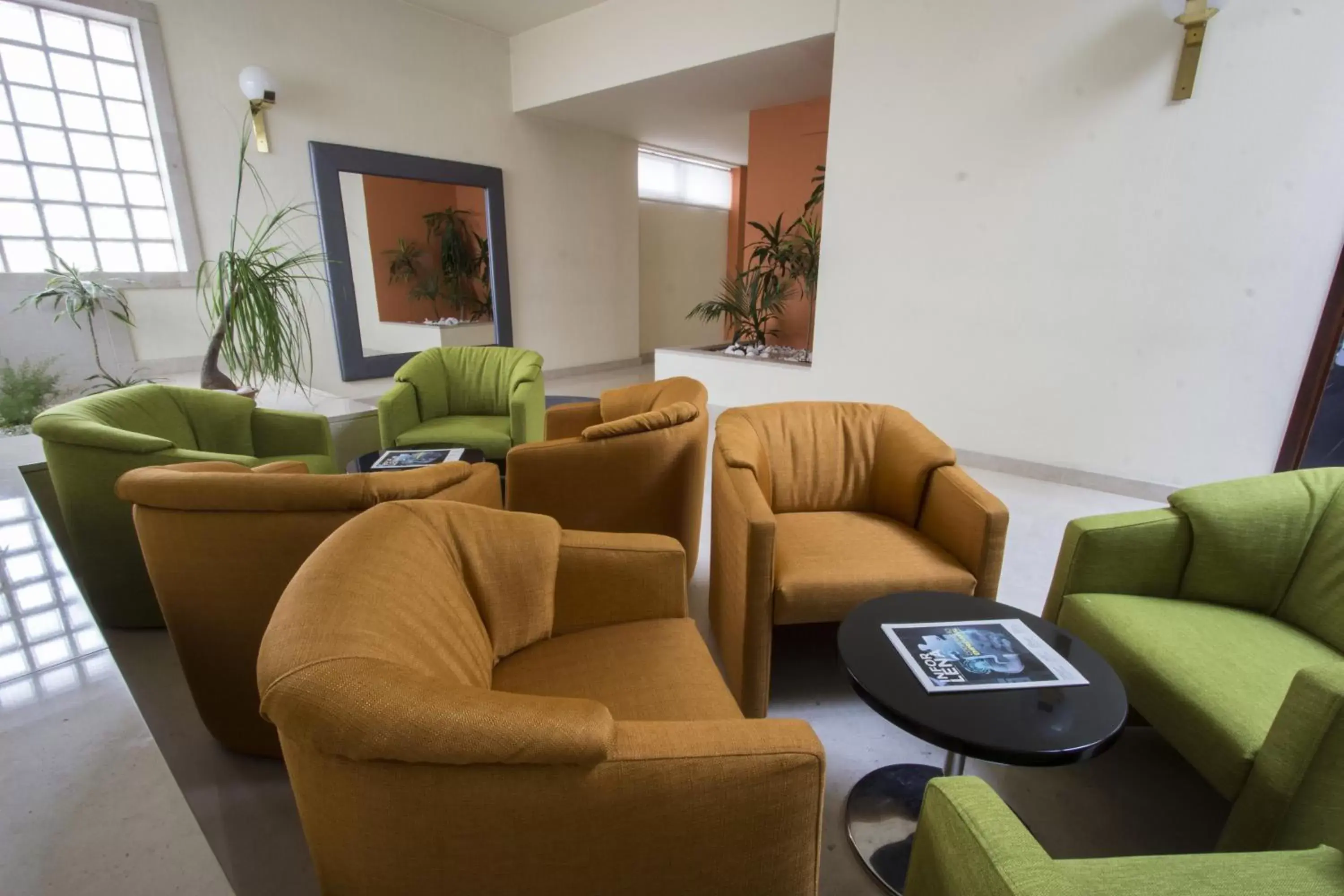 Lobby or reception, Seating Area in Eurosol Leiria & Eurosol Jardim