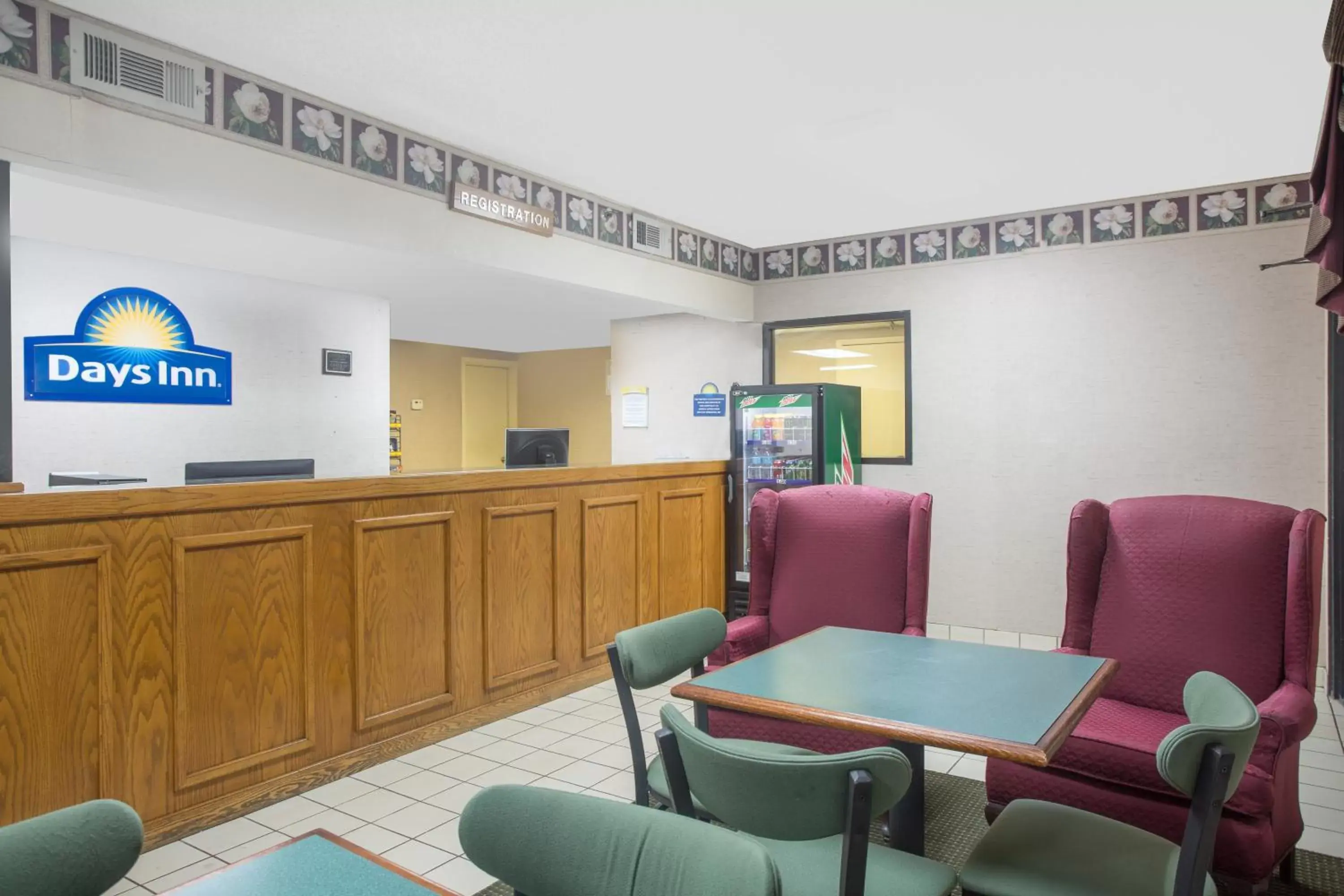Lobby or reception in Days Inn by Wyndham Dublin GA Lobby or reception in Days Inn by Wyndham Dublin GA