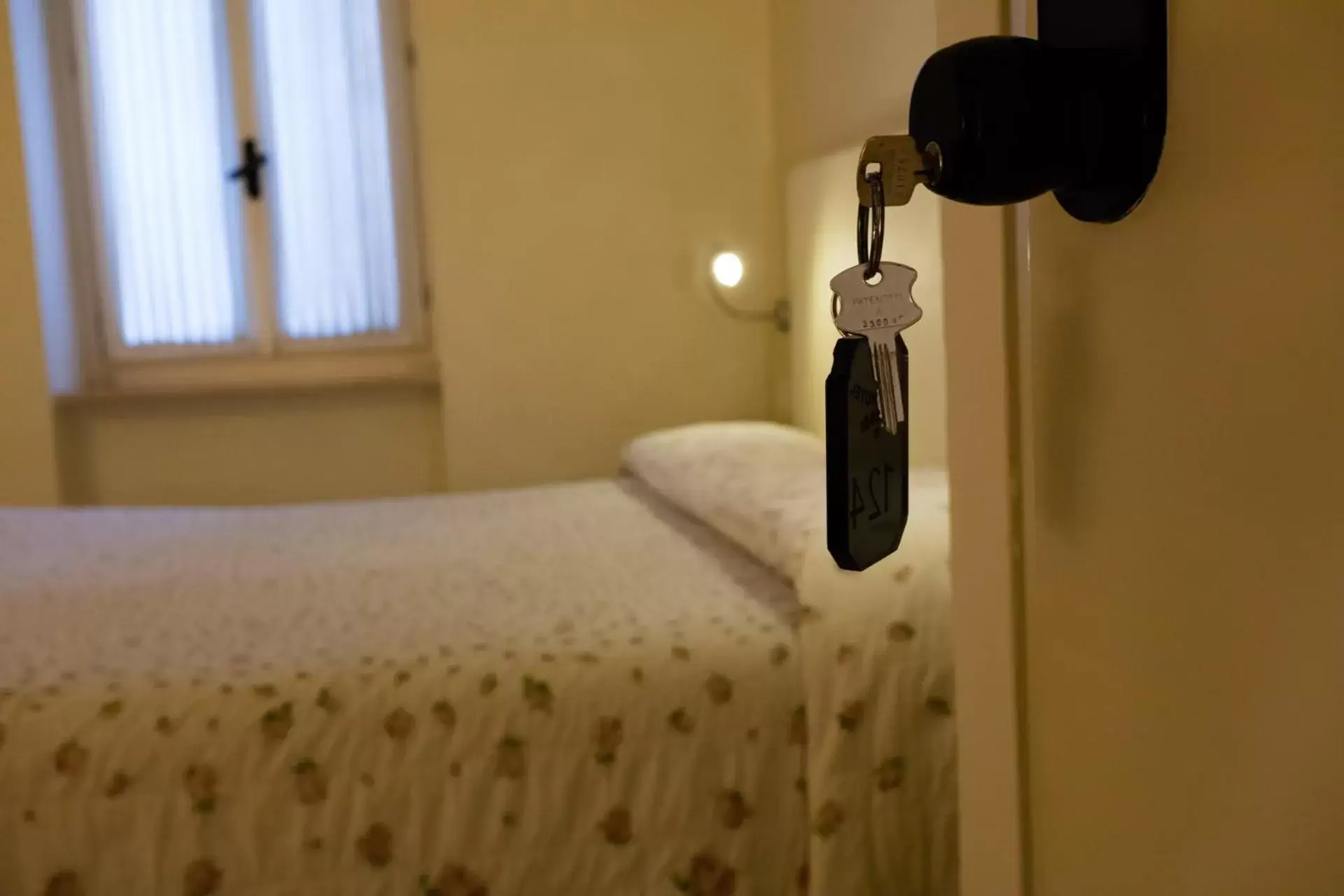 Photo of the whole room, Bed in Alessi Hotel Trattoria Photo of the whole room, Bed in Alessi Hotel Trattoria