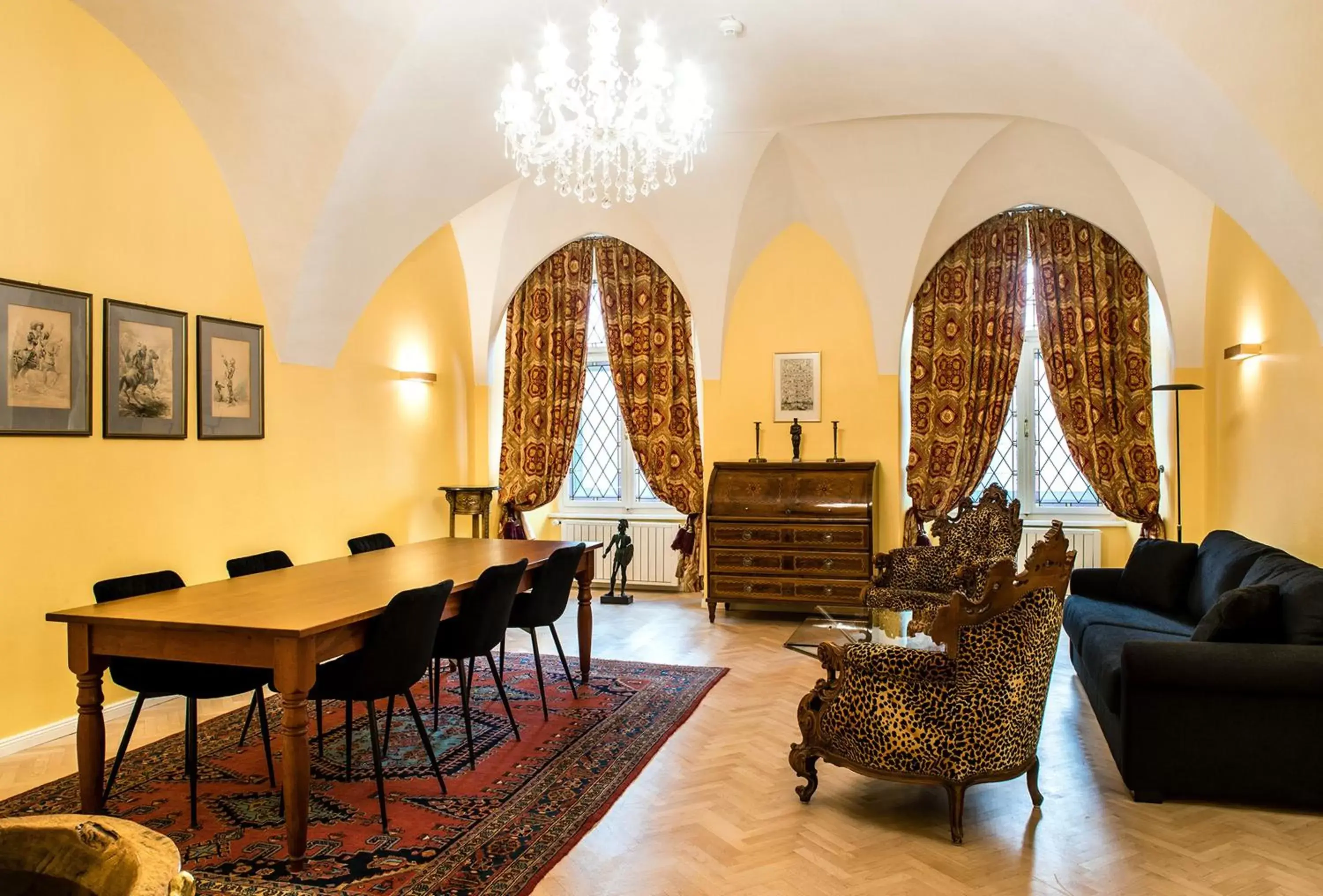 Dining area in BoutiqueHotel Dom - Rooms & Suites