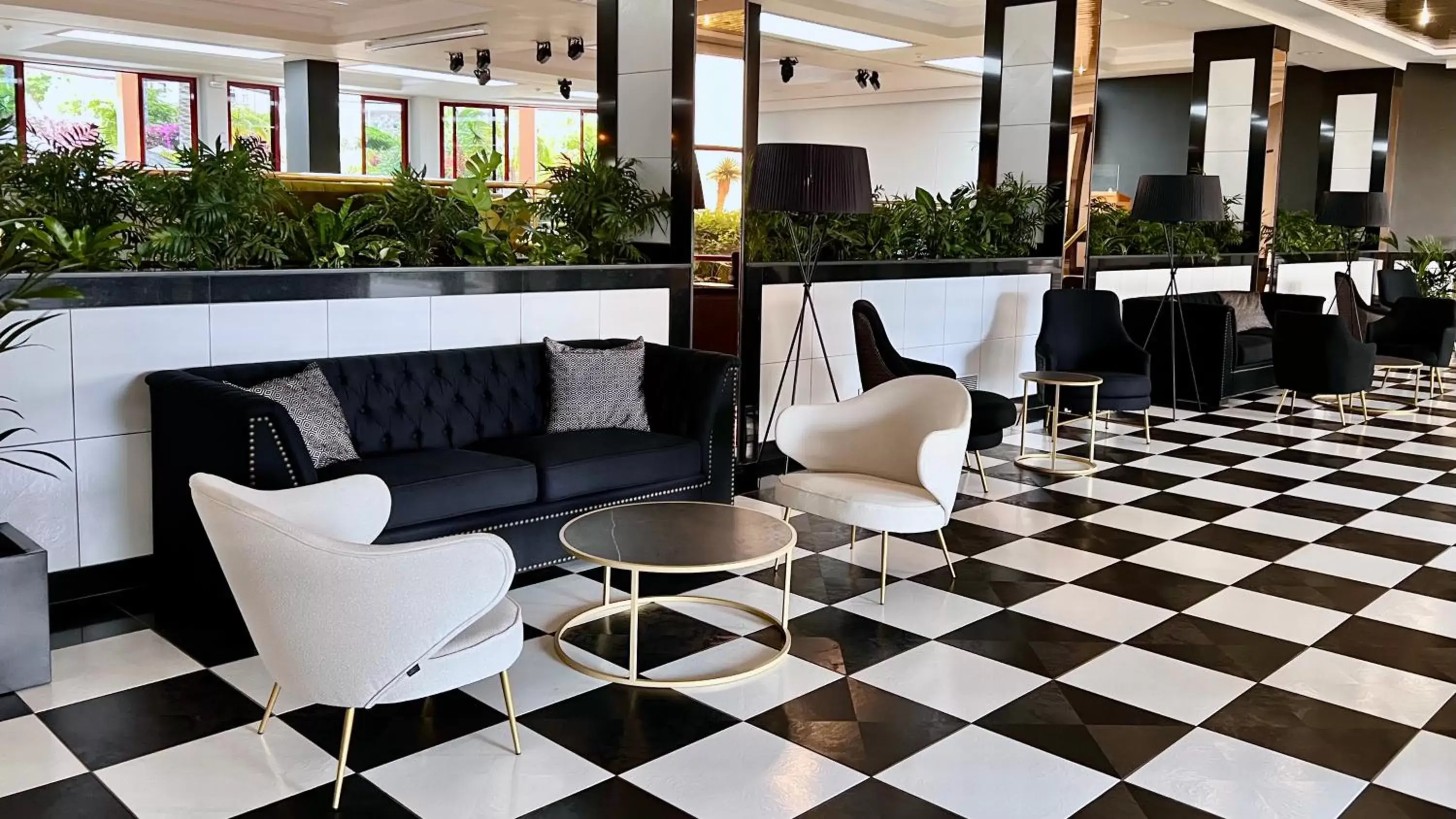 Lobby or reception in Hotel Puerto Palace Lobby or reception in Hotel Puerto Palace