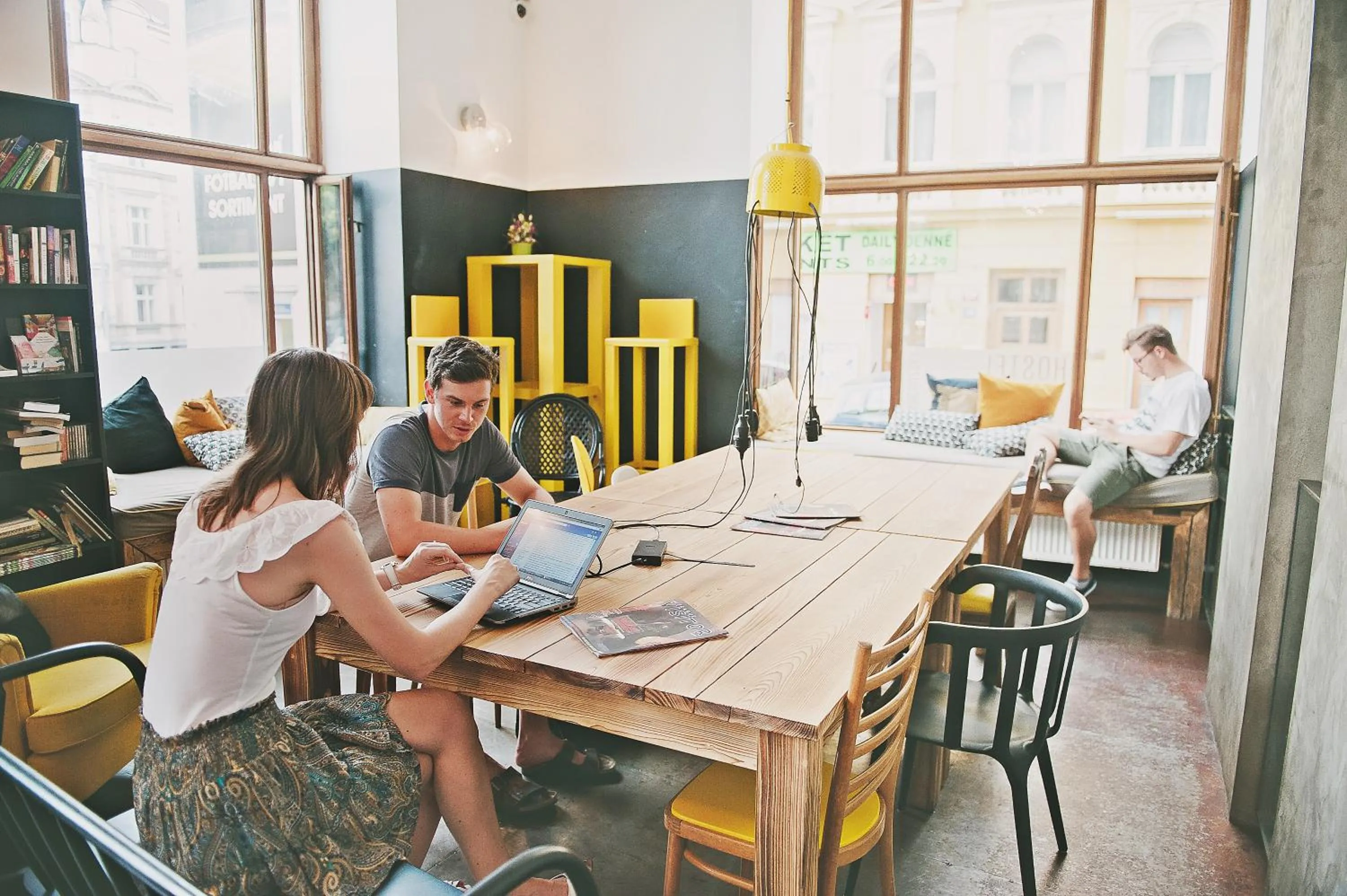 Communal lounge/ TV room in Czech Inn