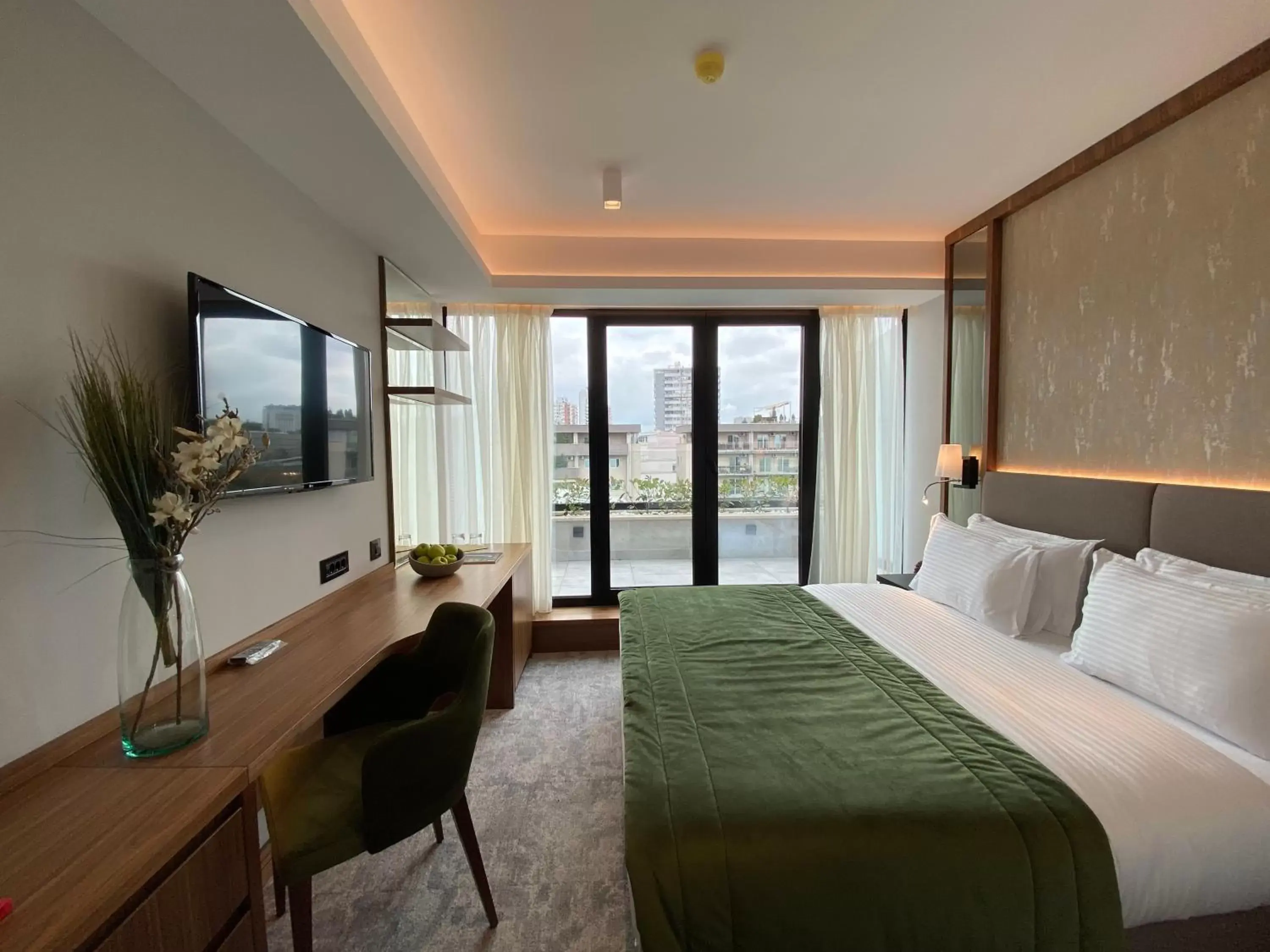 Photo of the whole room, Bed in Central Point Hotel Beograd Photo of the whole room, Bed in Central Point Hotel Beograd