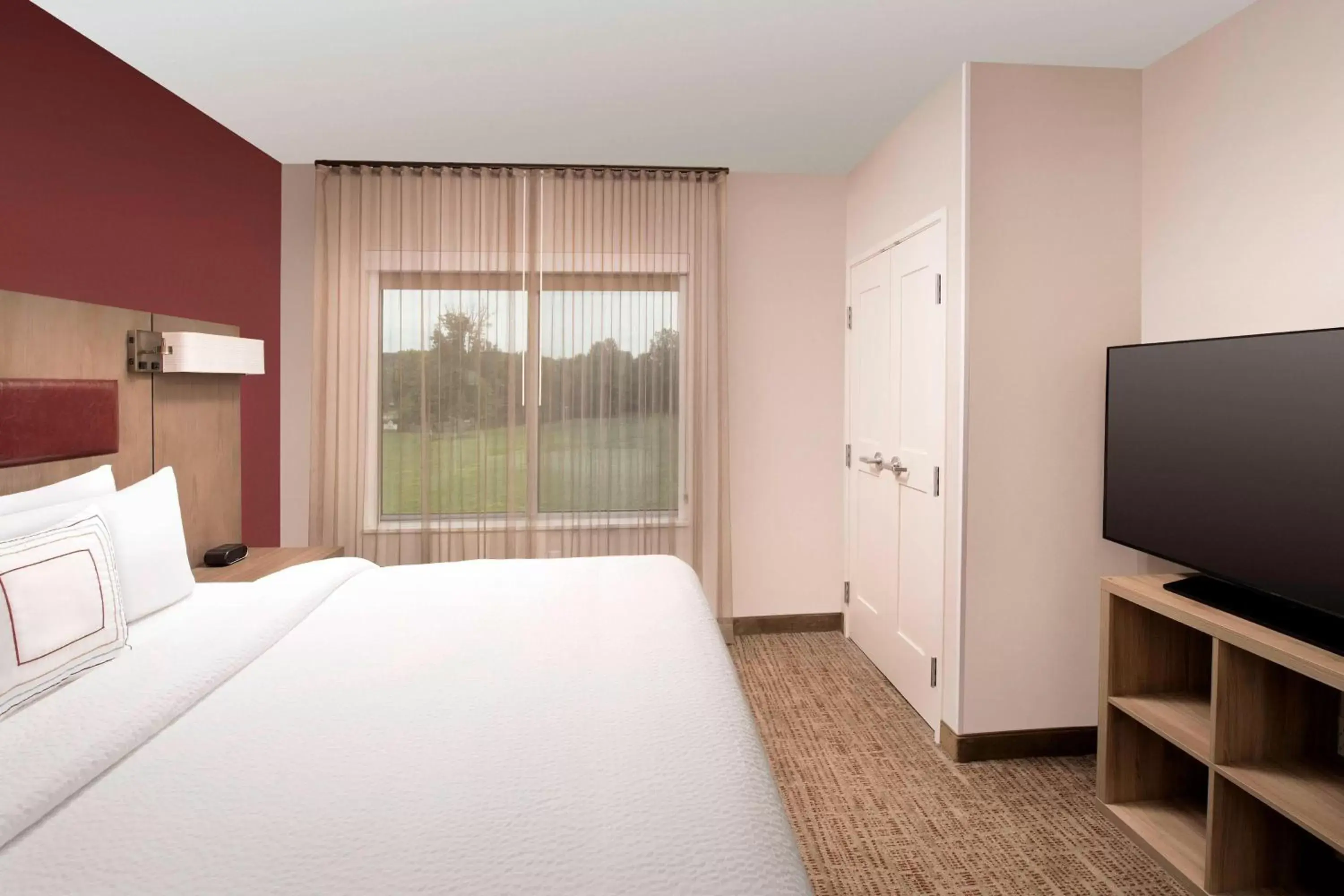 Bedroom, Bed in Residence Inn by Marriott Baltimore Owings Mills