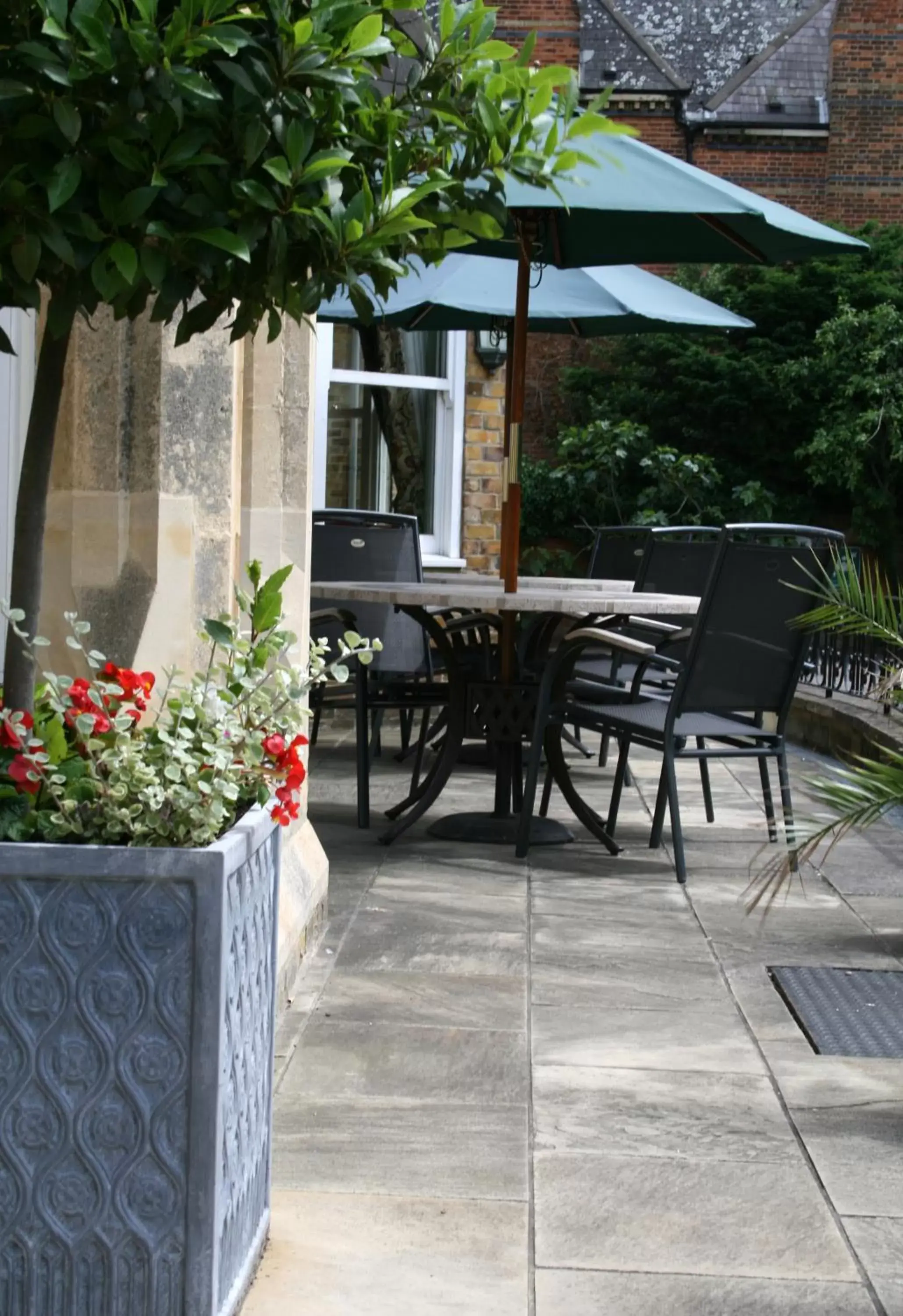 Patio in Cotswold Lodge Hotel