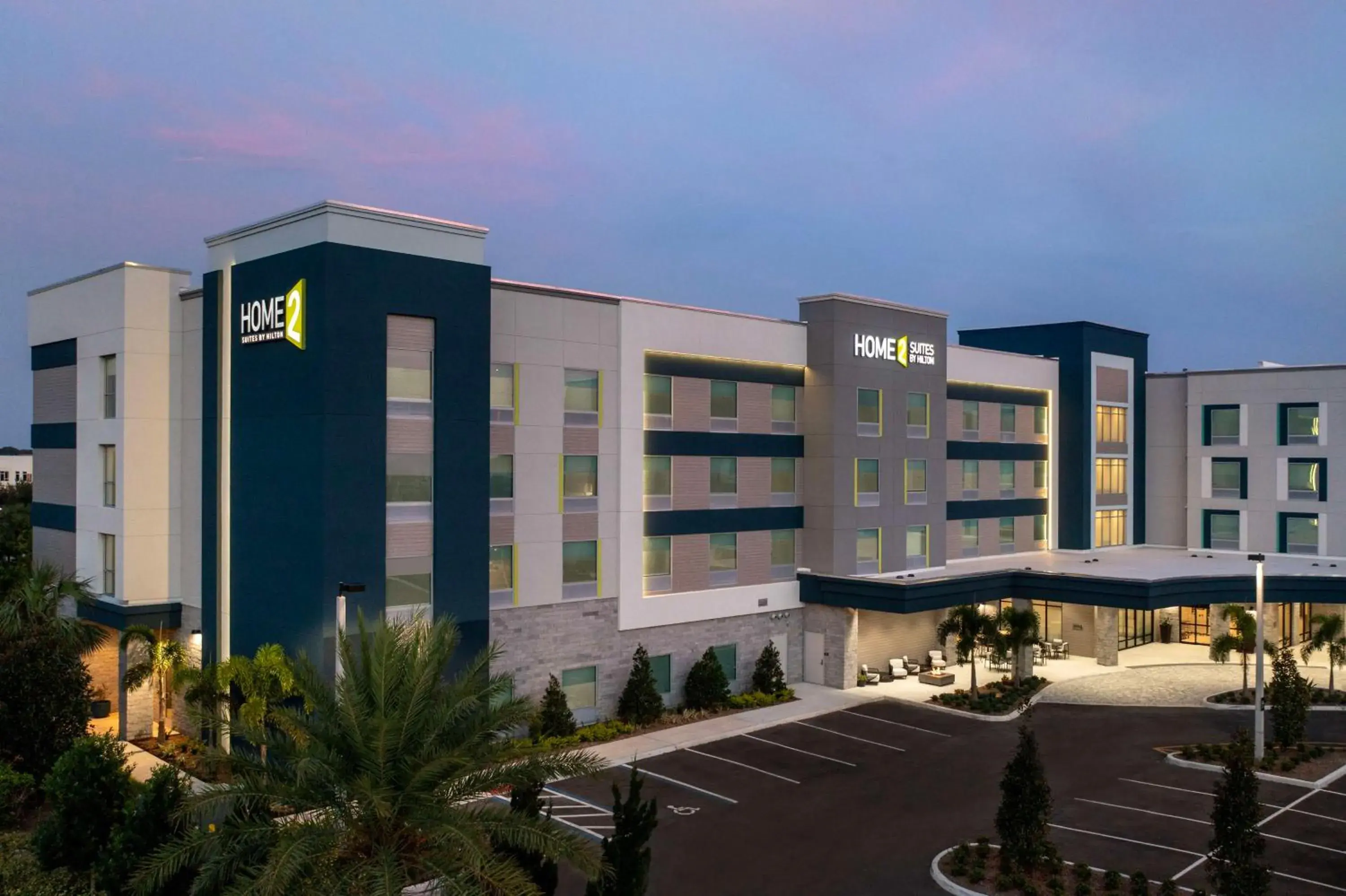 Property Building in Home2 Suites Orlando Lake Nona