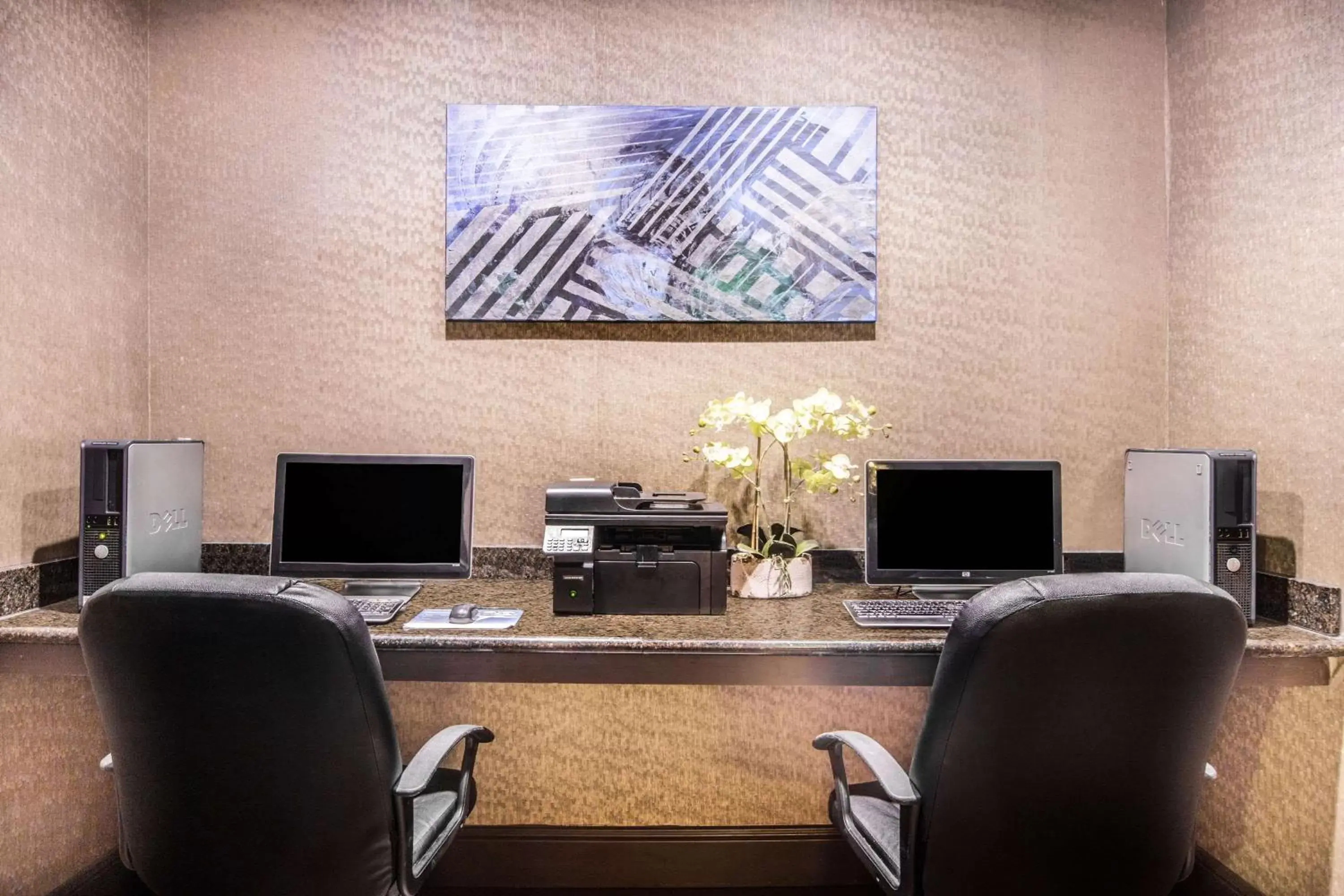 On site, Business Area/Conference Room in Baymont by Wyndham Dallas/ Love Field